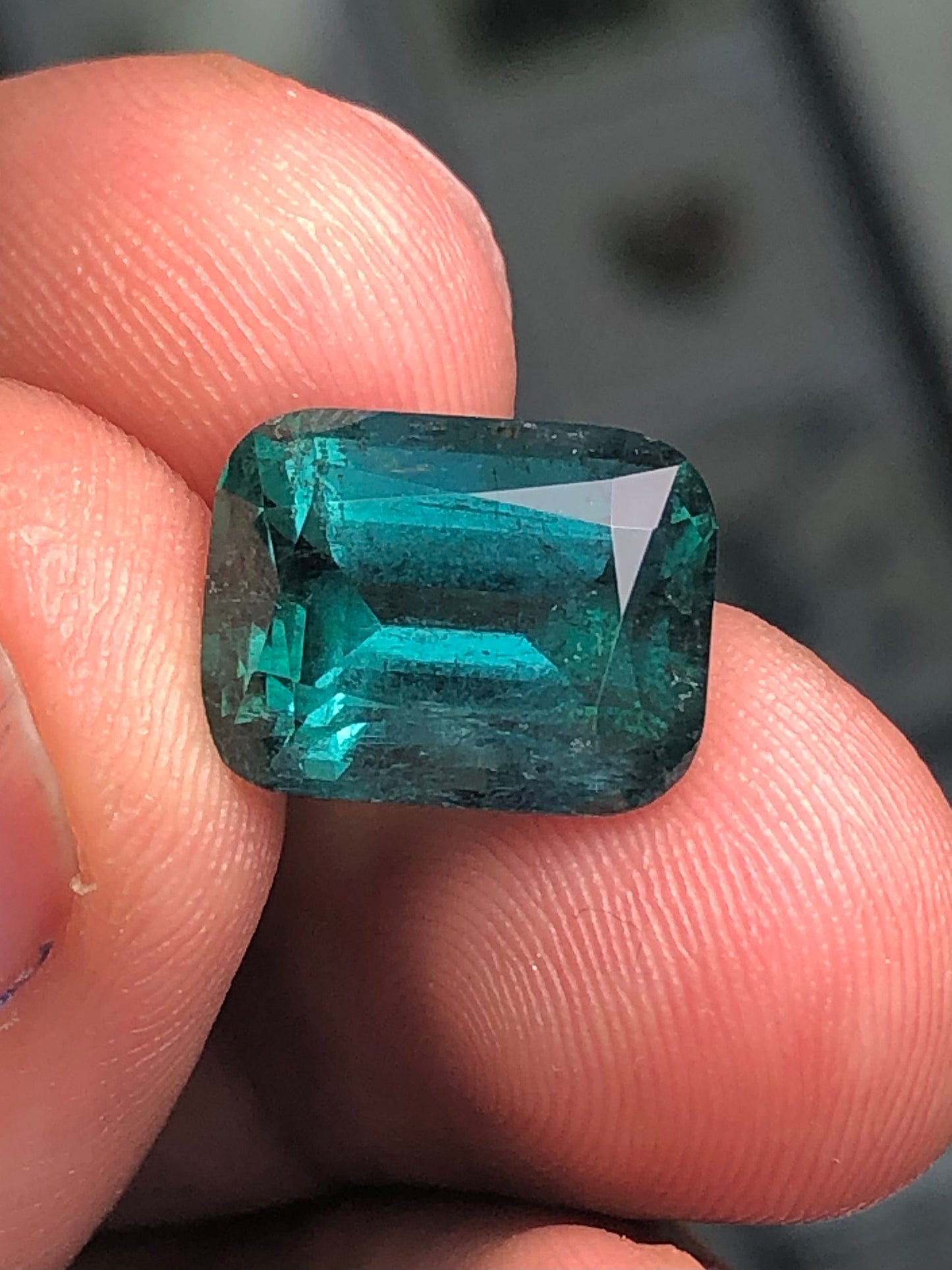 Blue tourmaline 7 carat