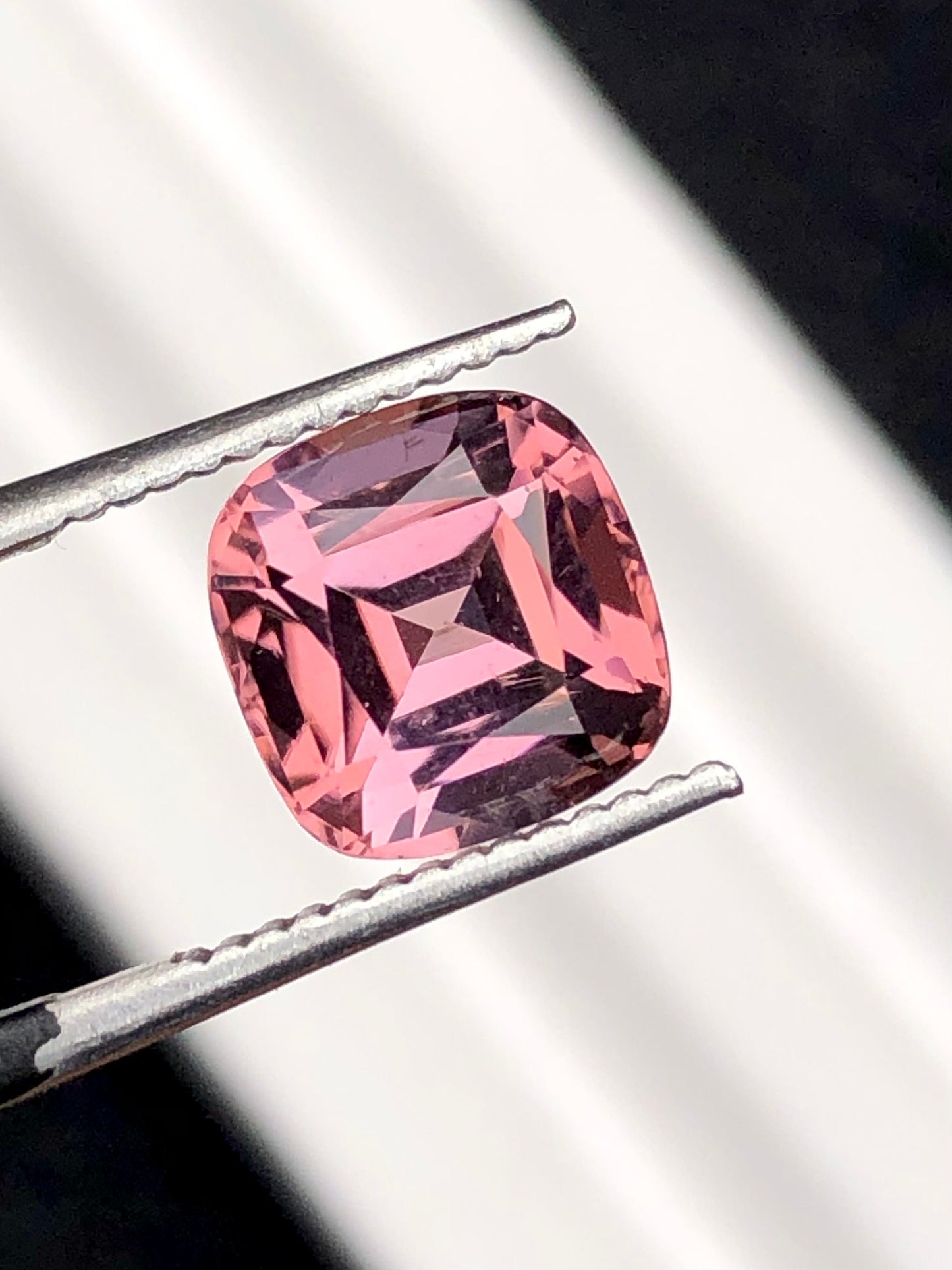 Pink tourmaline 2.80 carat natural