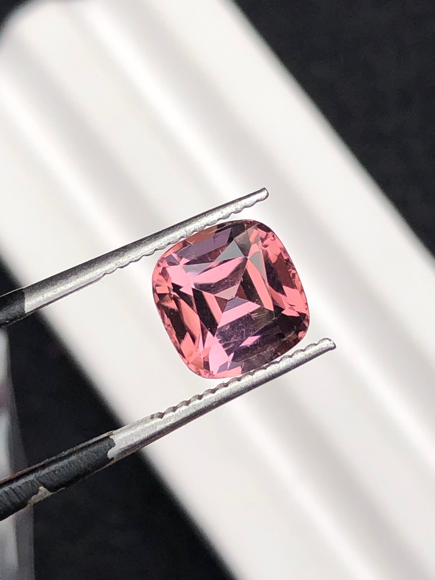 Pink tourmaline 2.80 carat natural