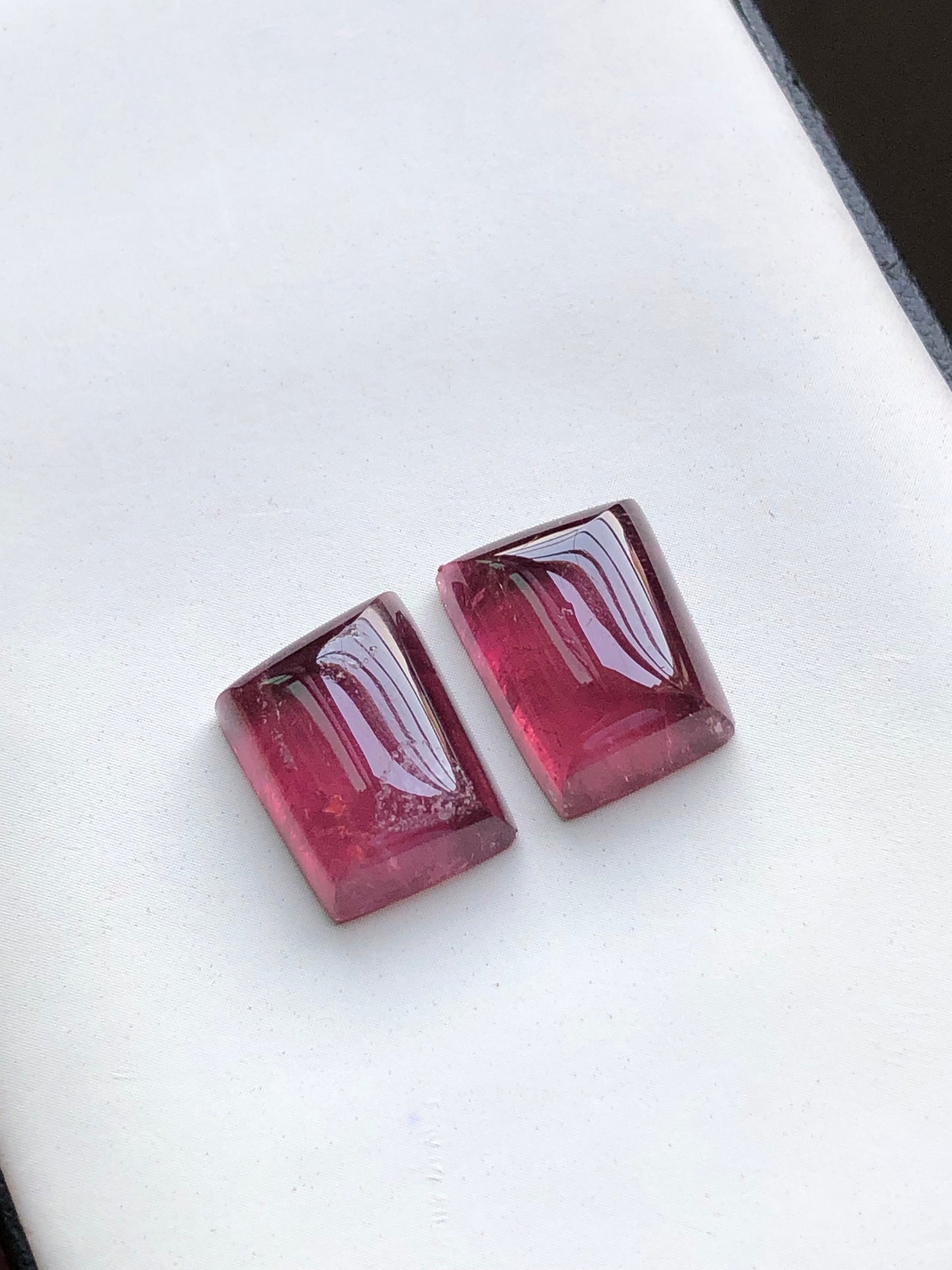 Natural tourmaline pairs 19.40 carat