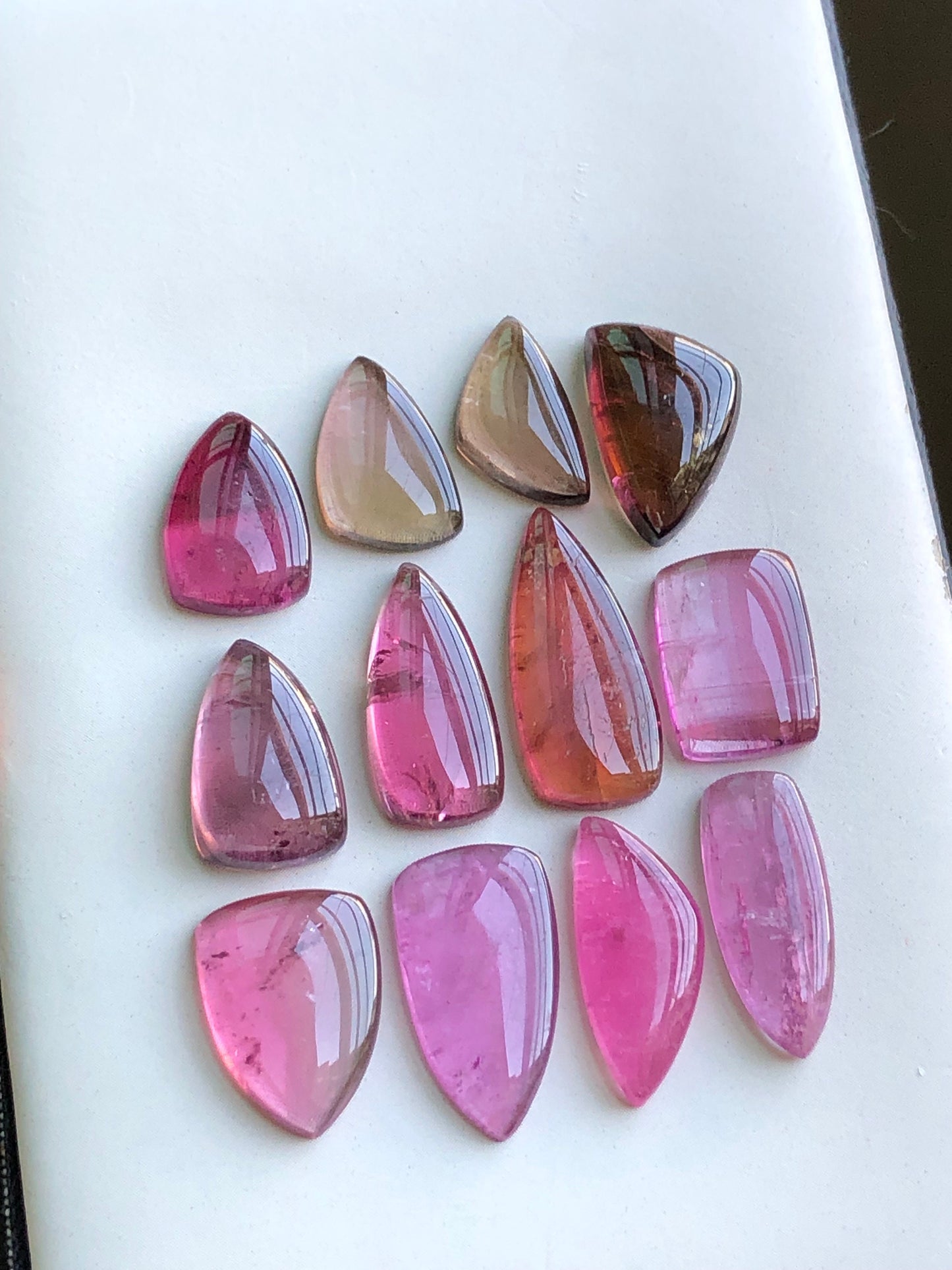 Pink tourmaline cabochons lote 45.60 carats