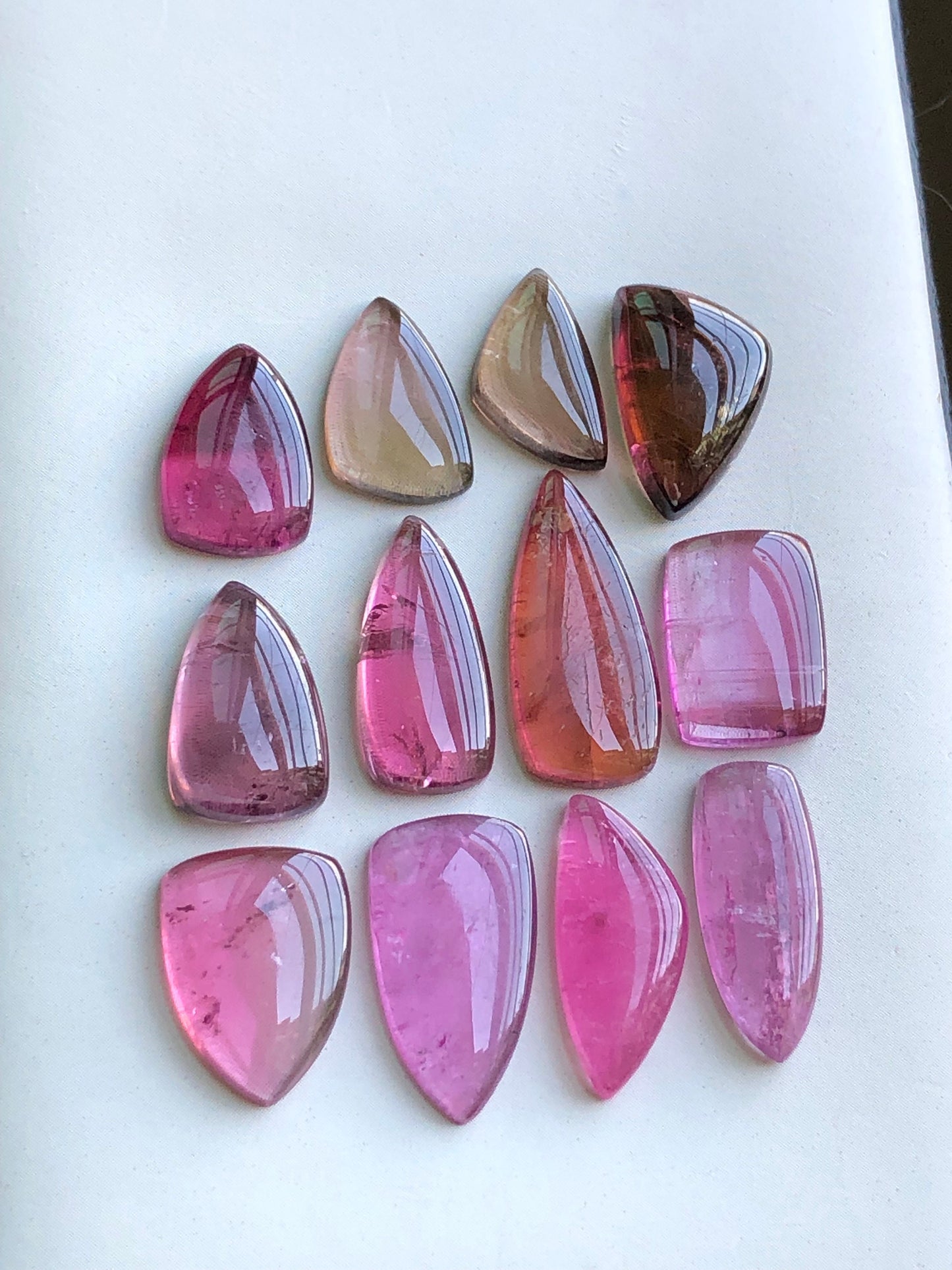 Pink tourmaline cabochons lote 45.60 carats