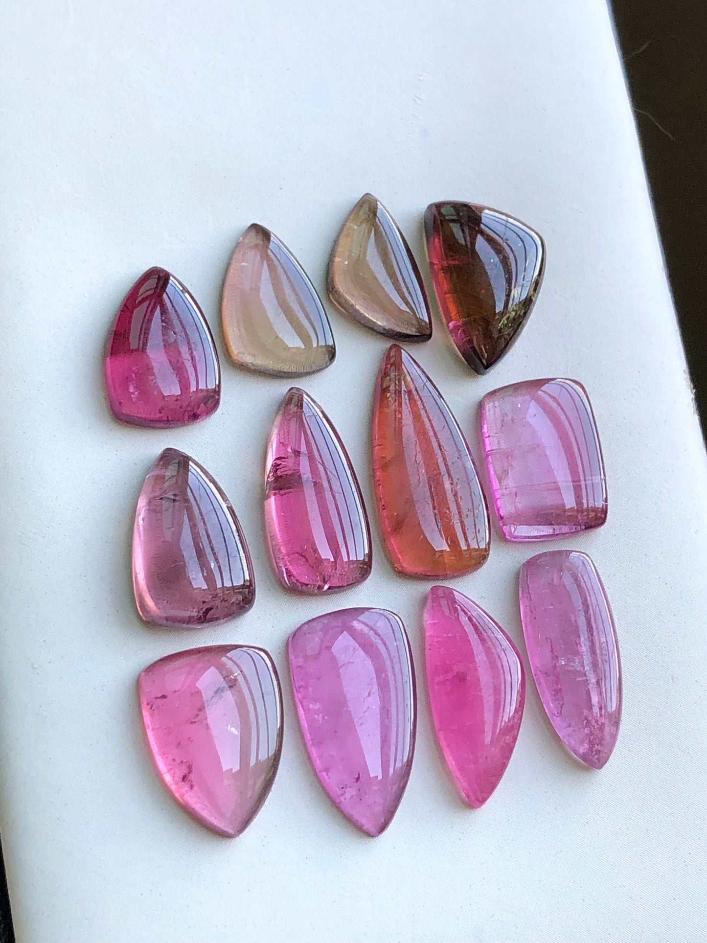 Pink tourmaline cabochons lote 45.60 carats