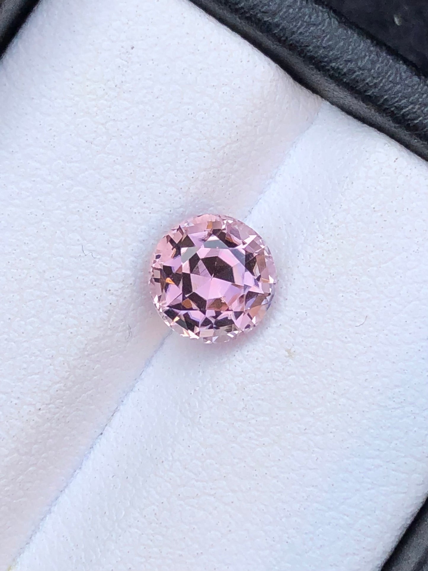 Pink tourmaline 1.45 carat round shape