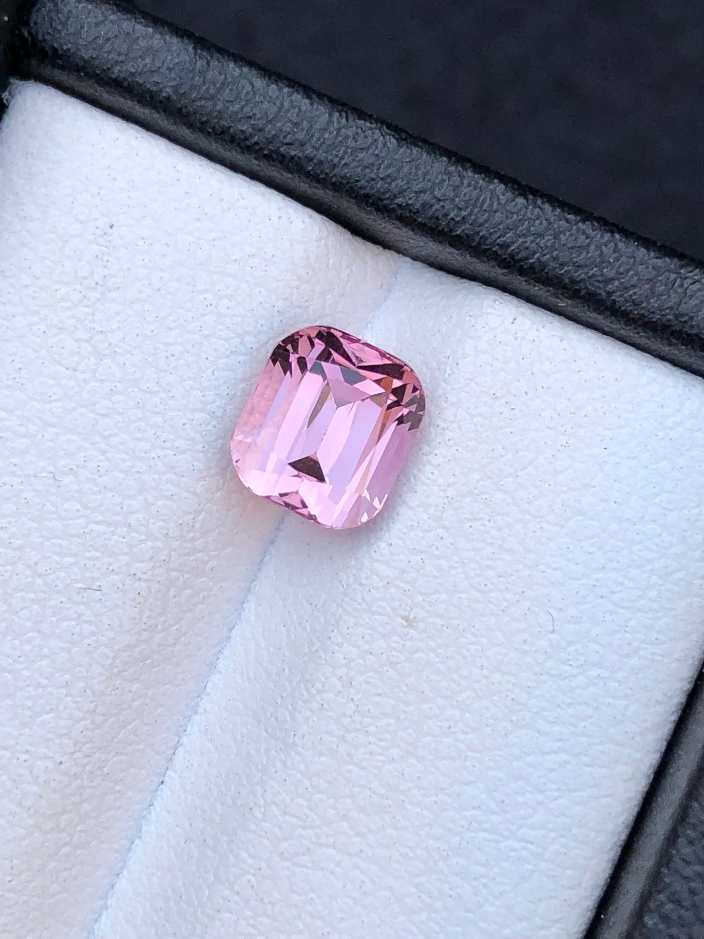 Pink tourmaline 1.95 carat