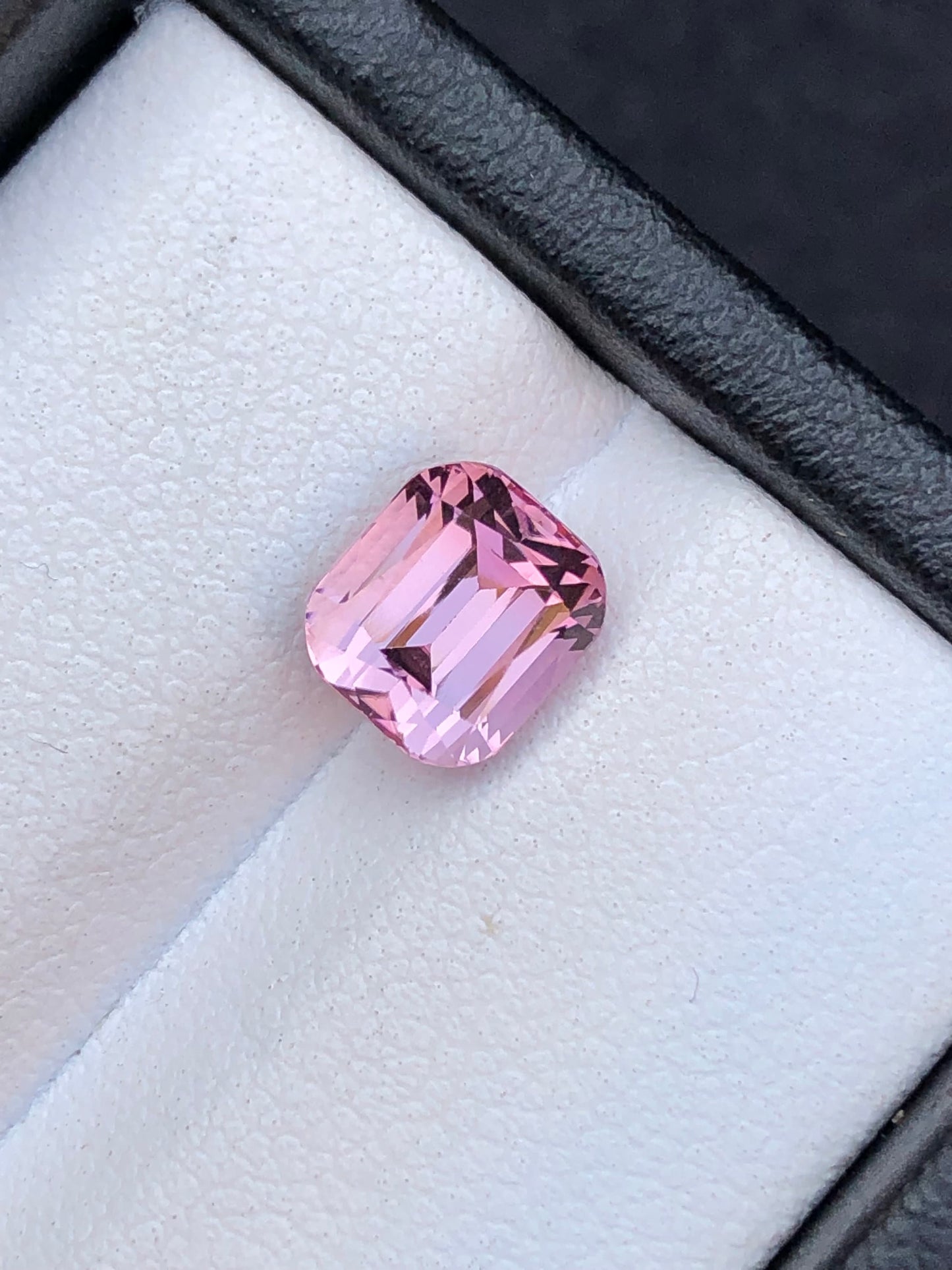 Pink tourmaline 1.95 carat