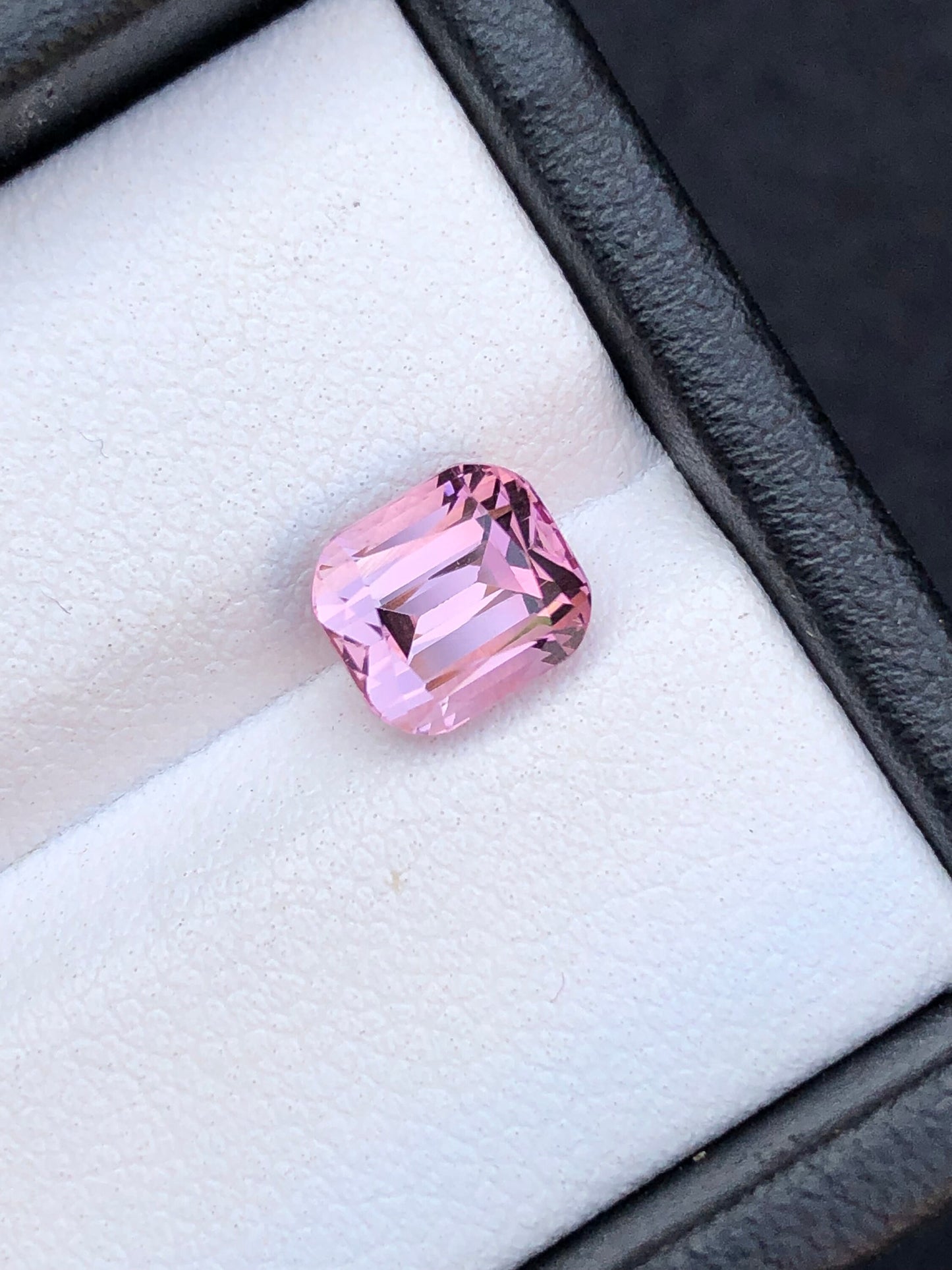 Pink tourmaline 1.95 carat