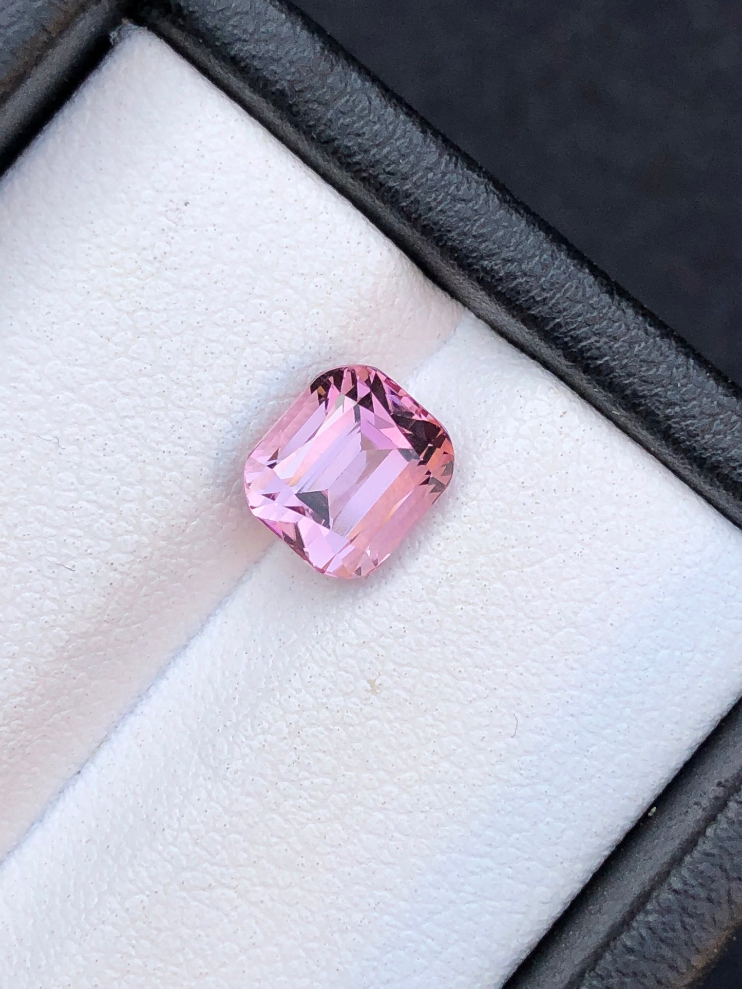 Pink tourmaline 1.95 carat