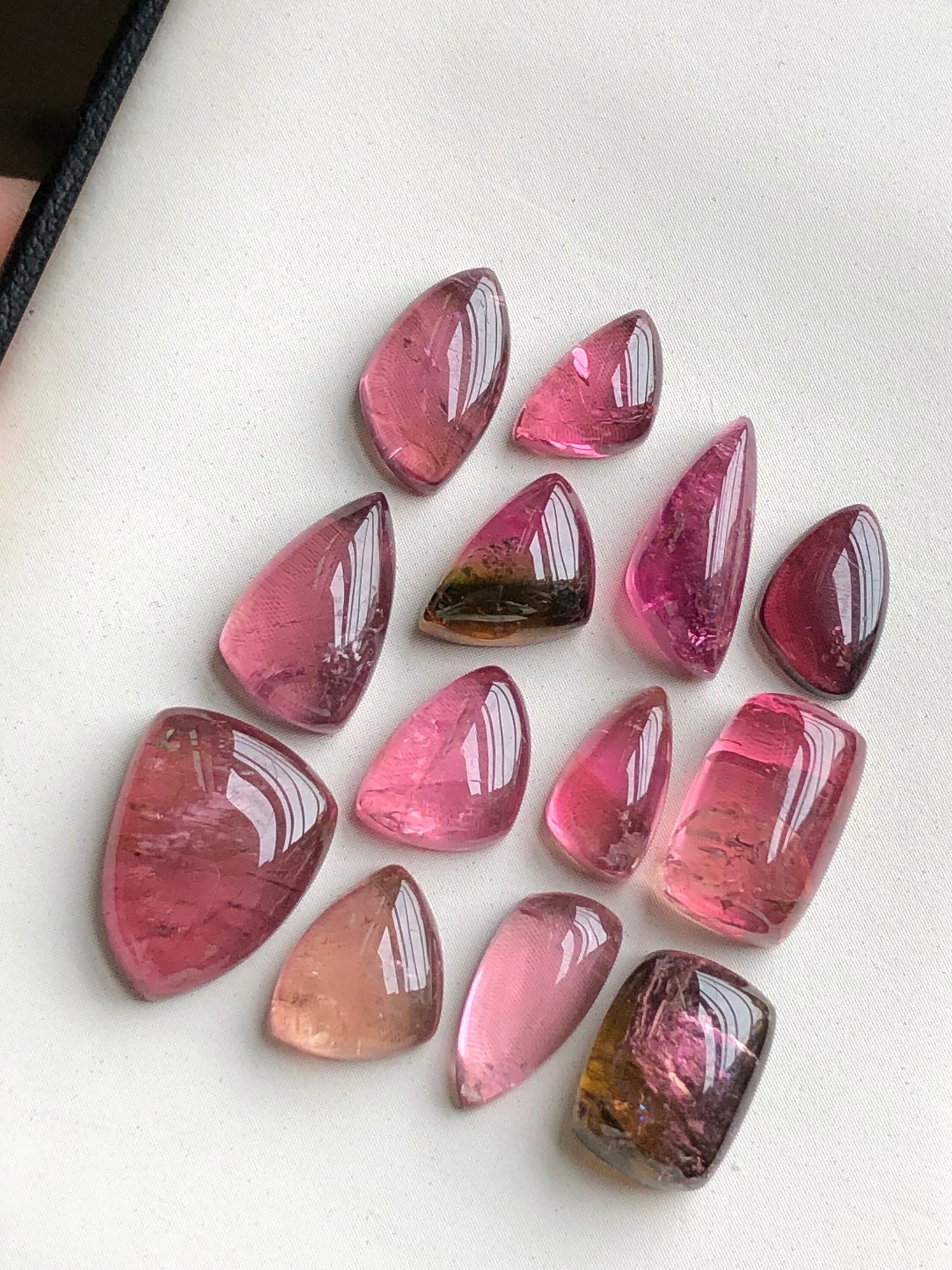 Natural Pink tourmaline cabochons lote 39.60 carats