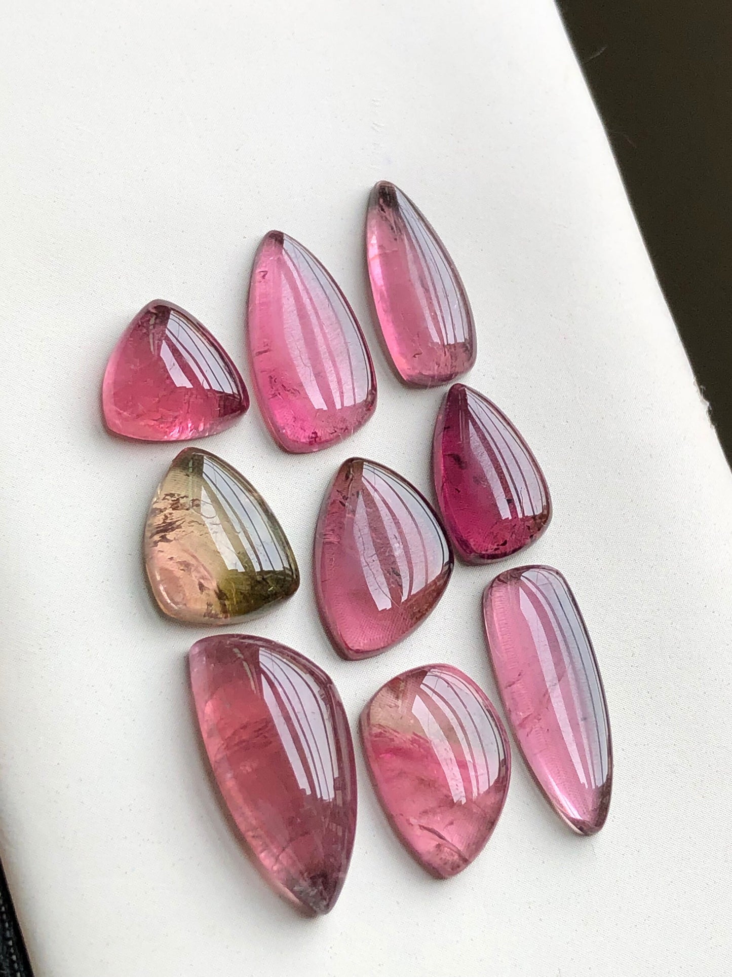 Natural pink tourmaline cabochons lote 43.70 carats