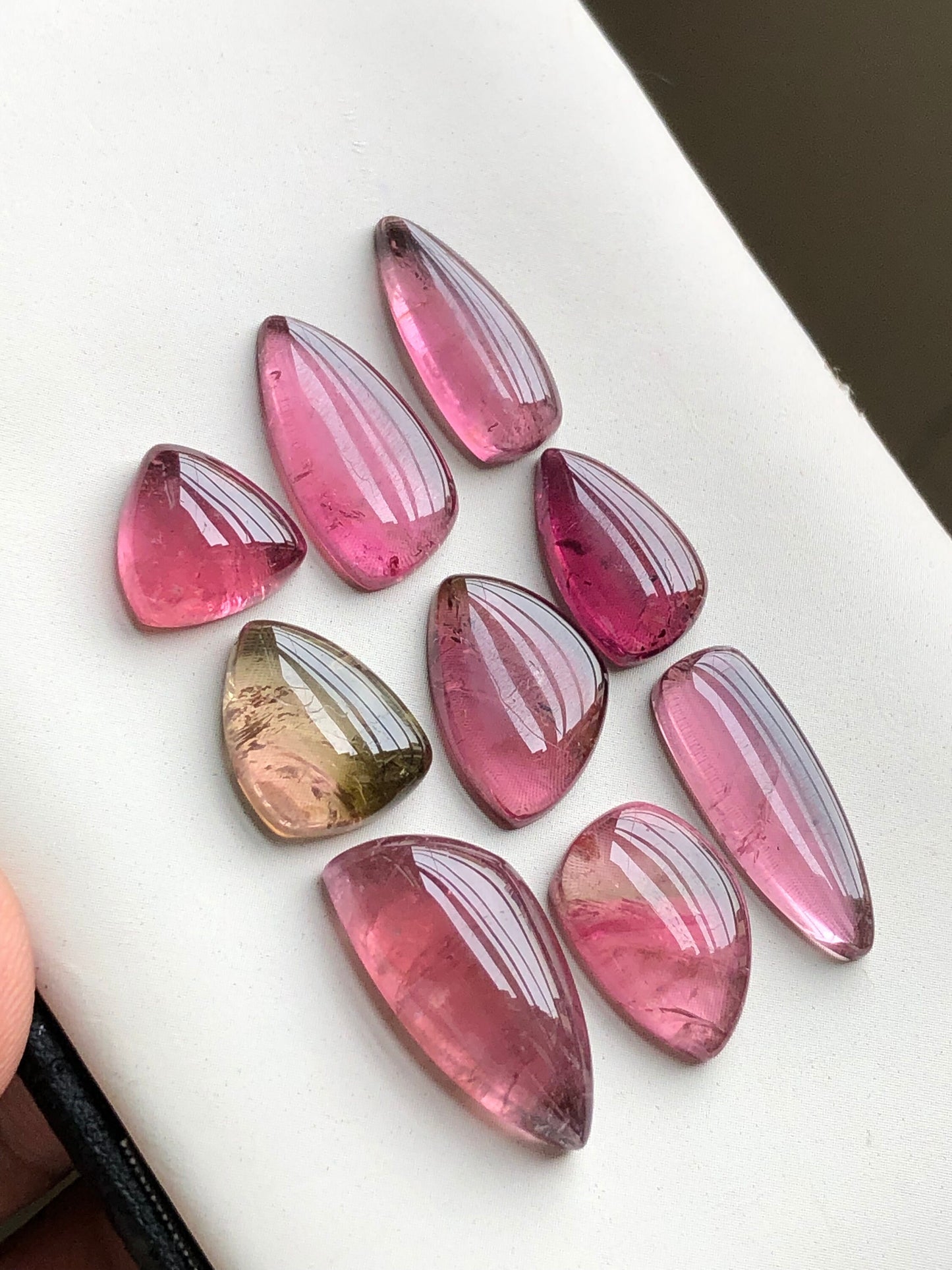 Natural pink tourmaline cabochons lote 43.70 carats