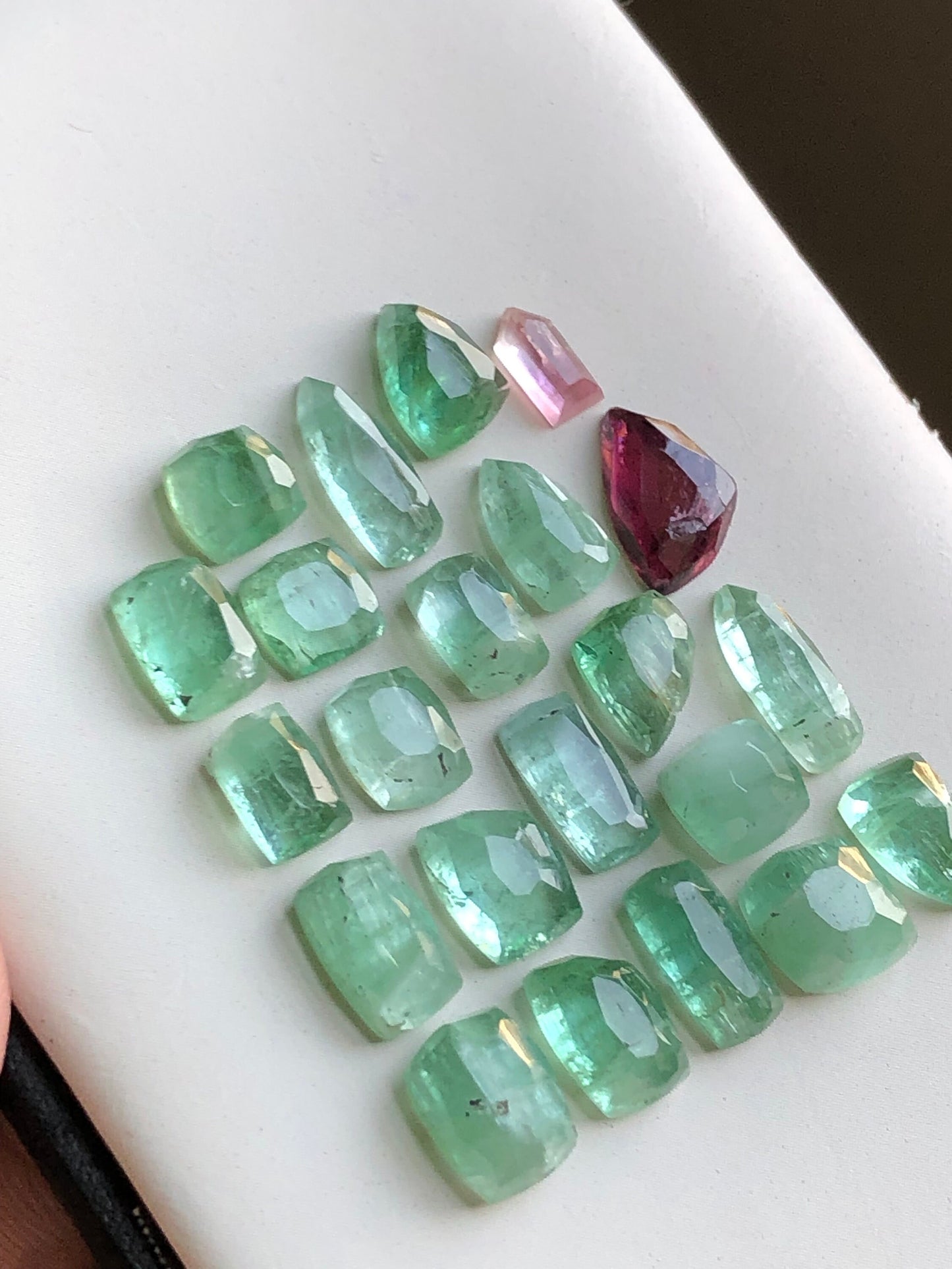 Sea foam tourmaline rose cut lote 37.90 carats