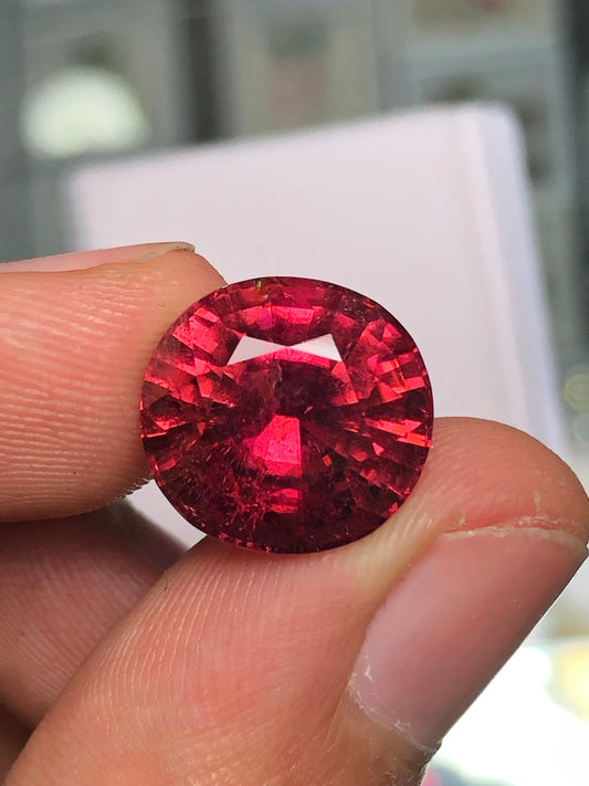 Hot pink tourmaline 9.80 carat