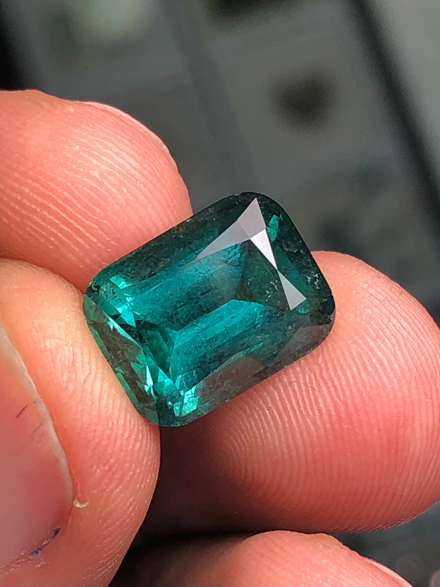 Blue tourmaline 7 carat