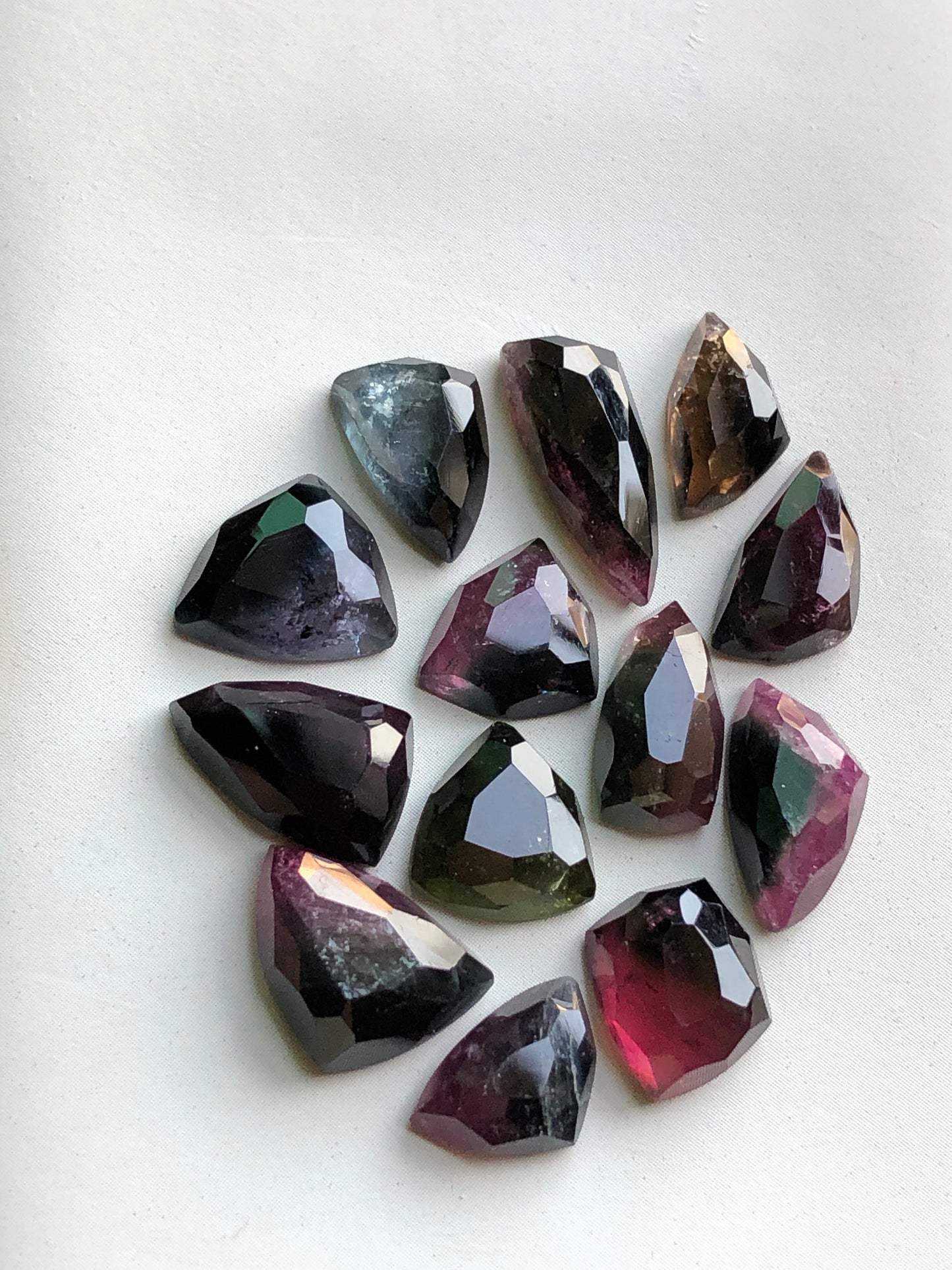 38.55 carats bi colour tourmaline rosecuts flat back natural origin Afghanistan