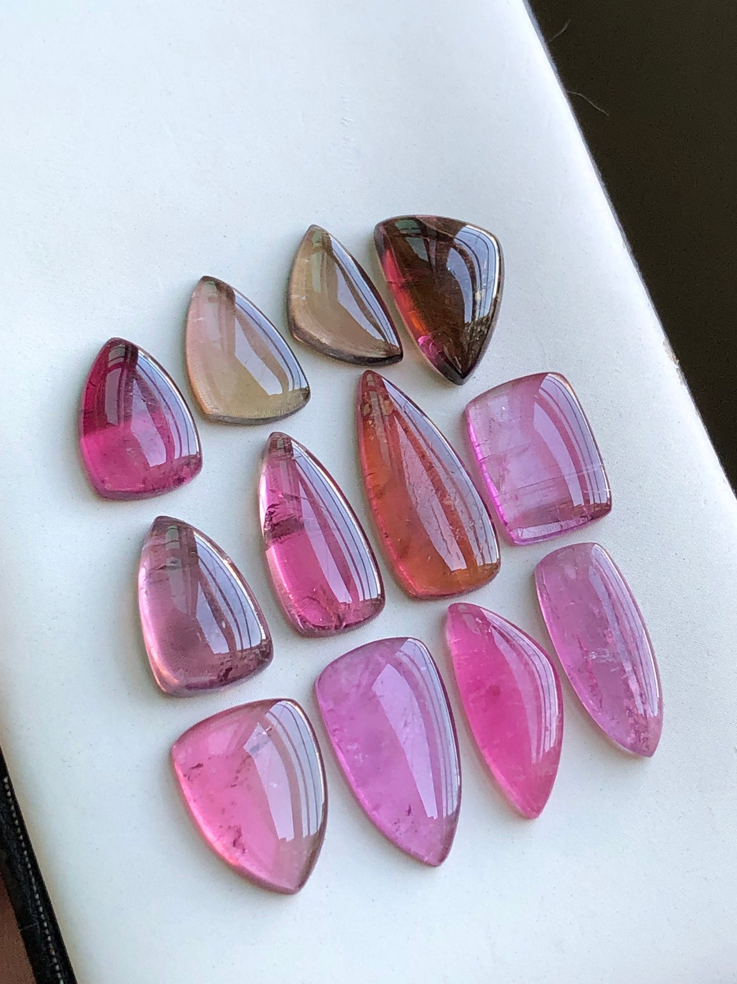 Pink tourmaline cabochons lote 45.60 carats