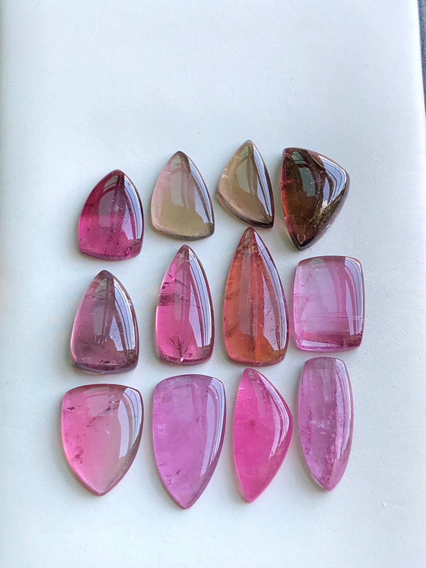 Pink tourmaline cabochons lote 45.60 carats