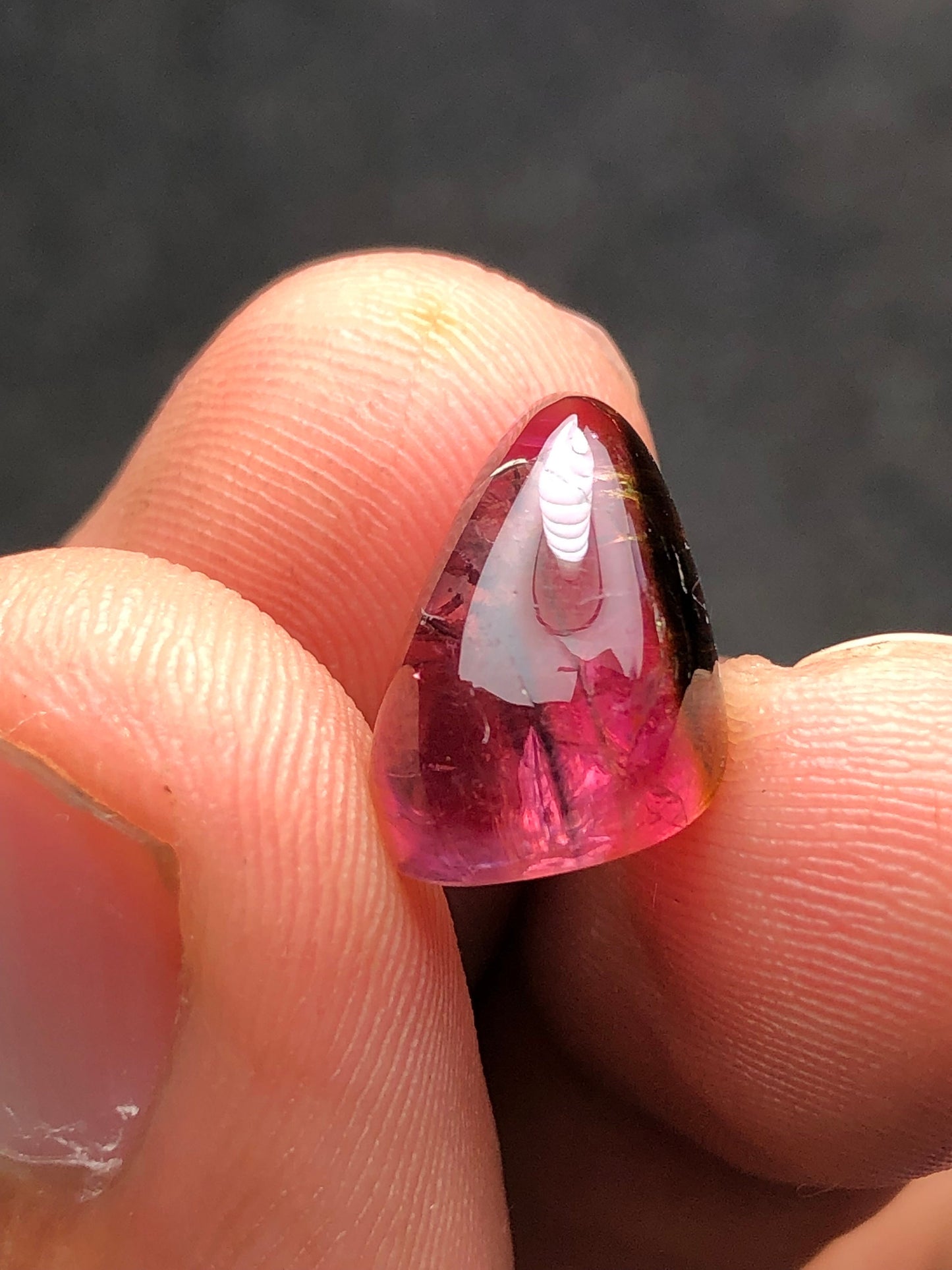 Natural tourmaline cabochon 7 carat