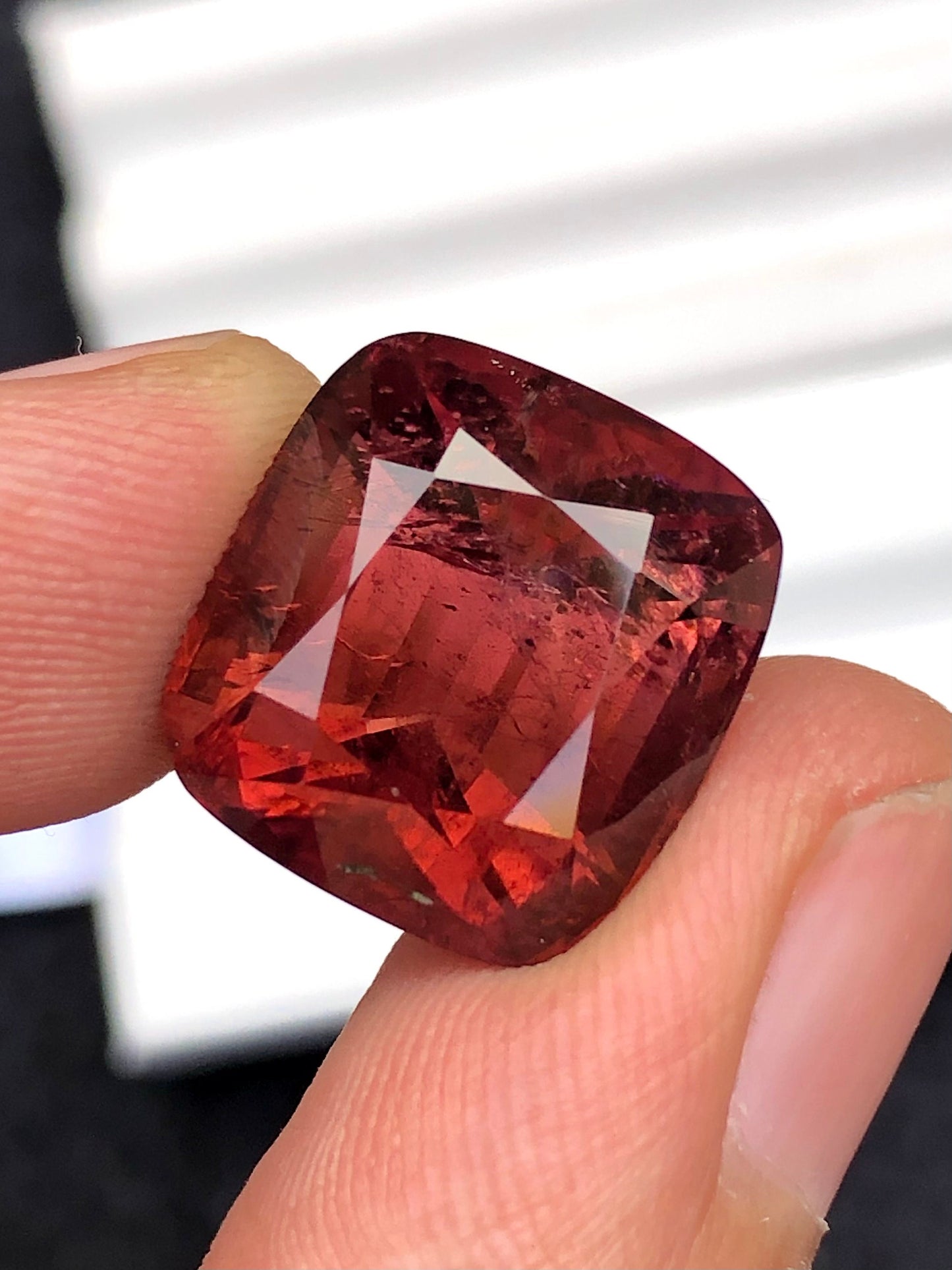 Rubilight tourmaline 21.30 carat