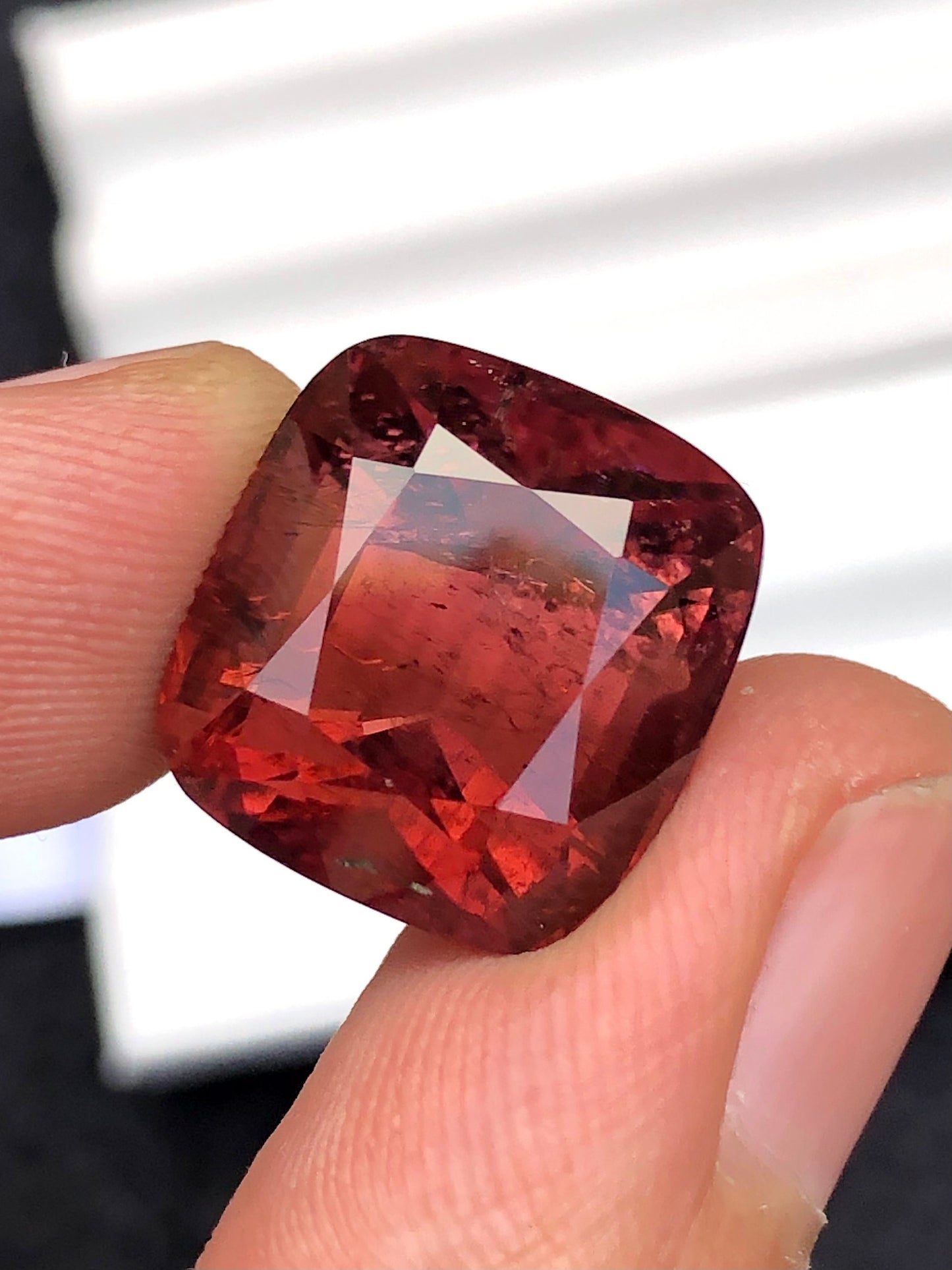 Rubilight tourmaline 21.30 carat