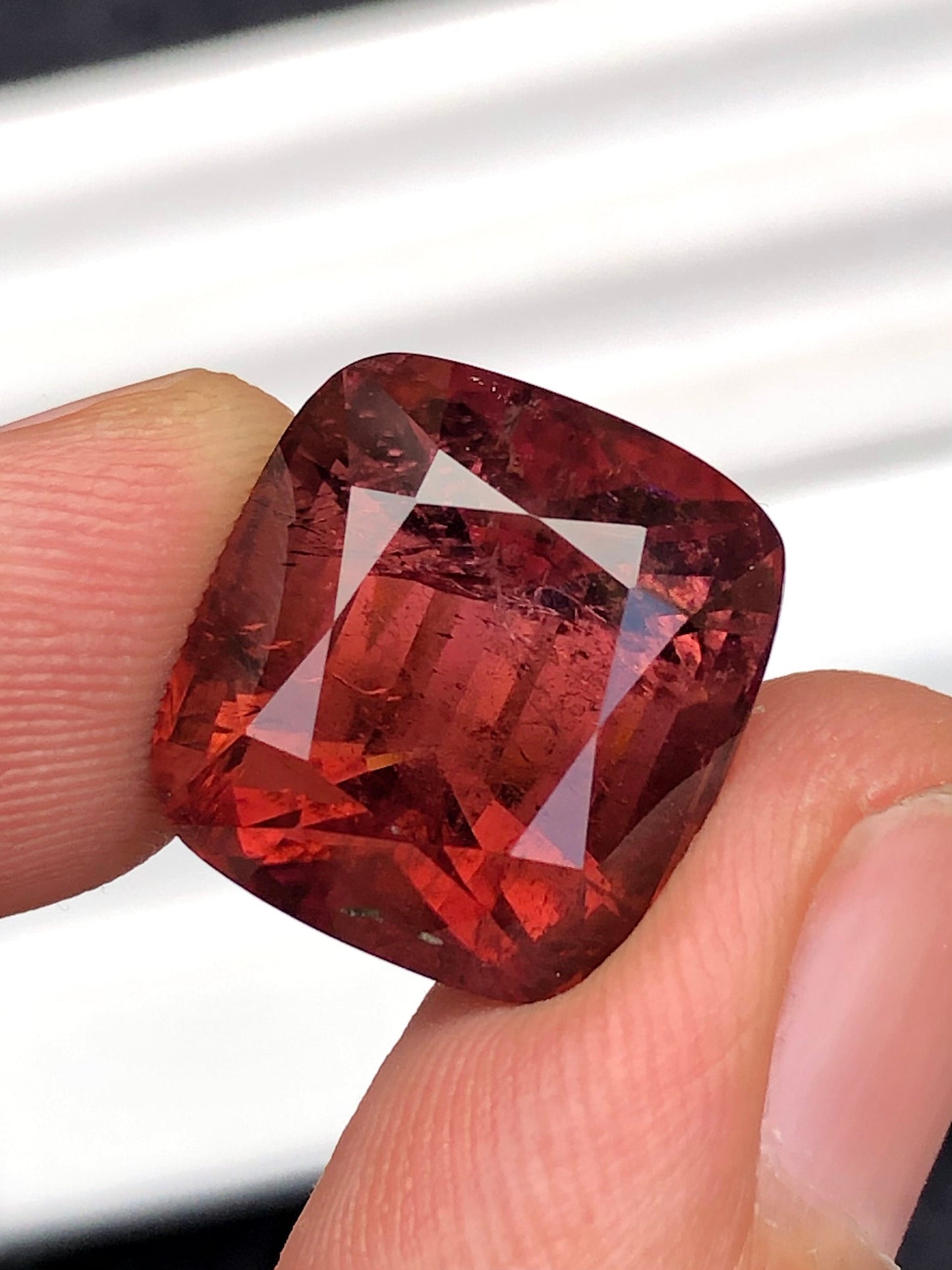 Rubilight tourmaline 21.30 carat