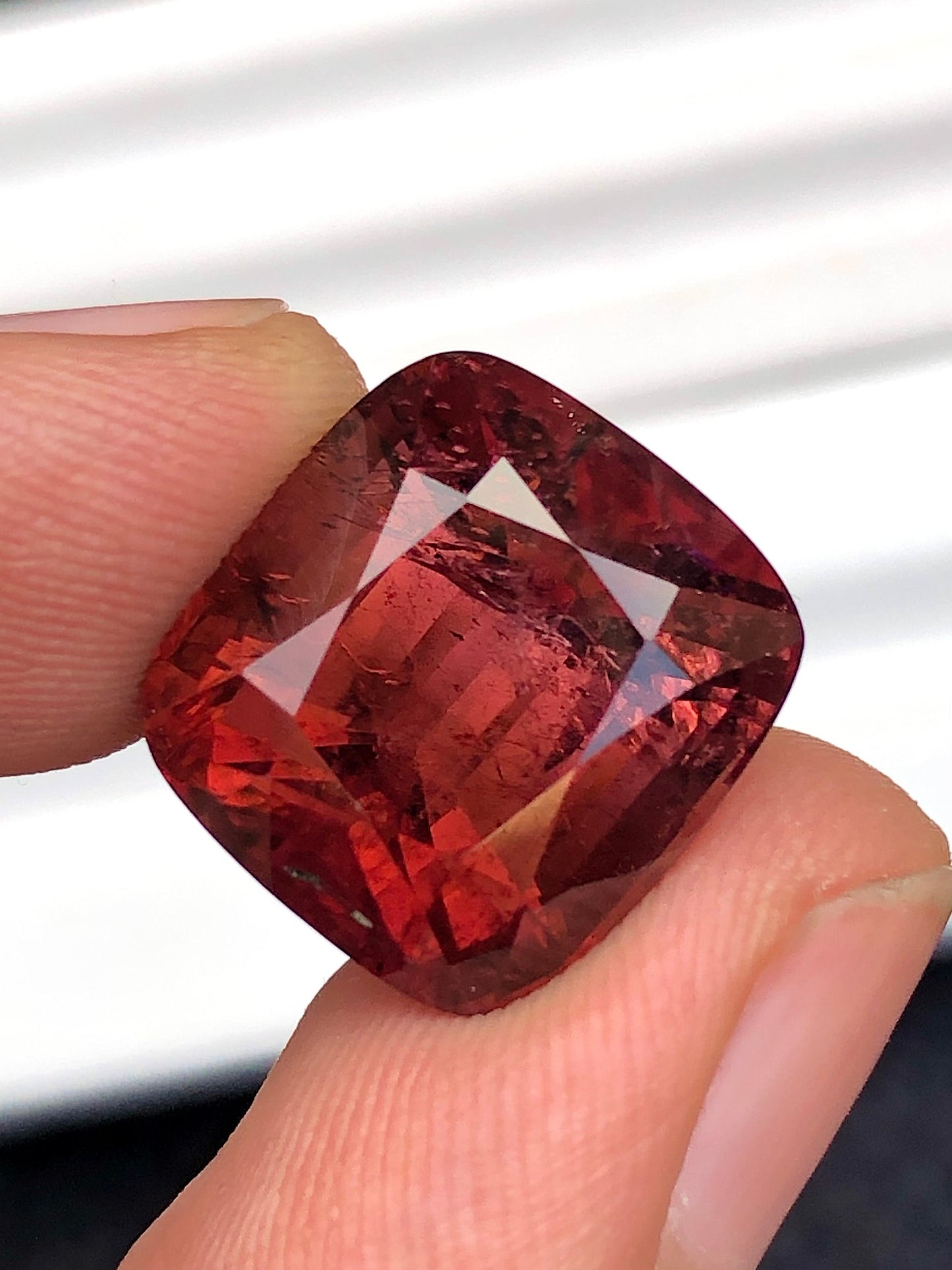 Rubilight tourmaline 21.30 carat