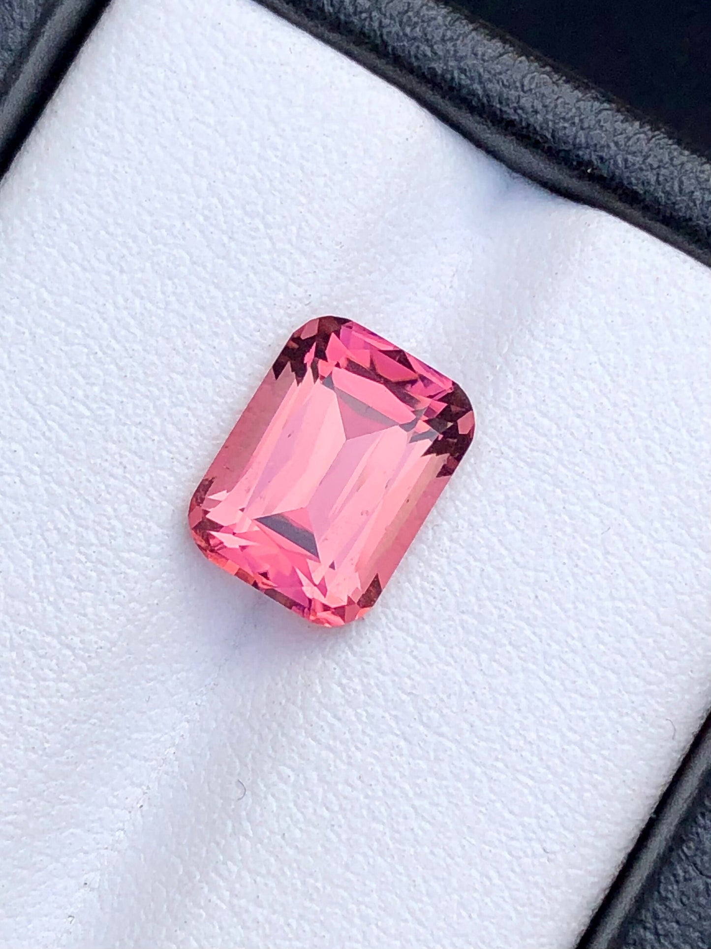 Pink tourmaline 3.55 carat