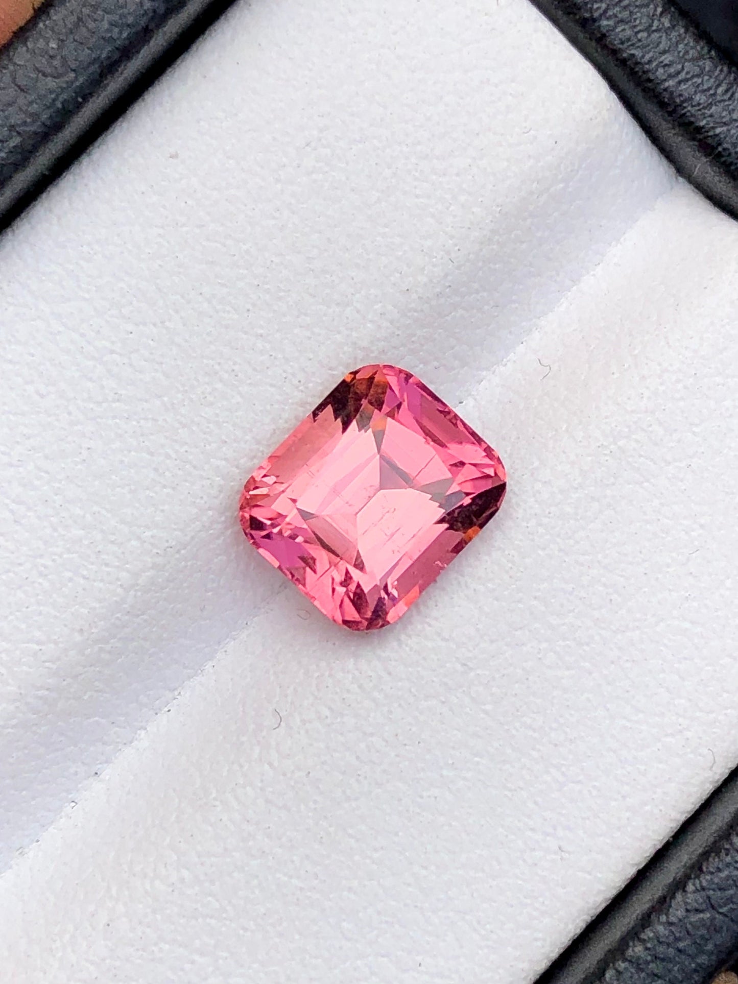 Pink tourmaline 2.85 carat