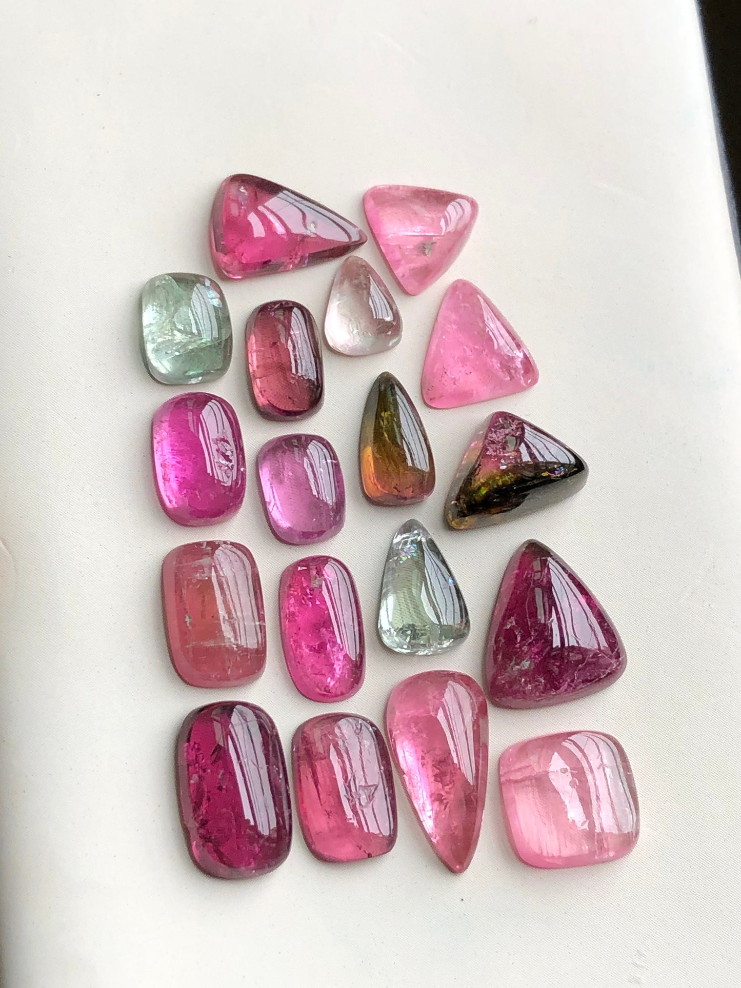 Pink tourmaline cabochons lot 39 carats