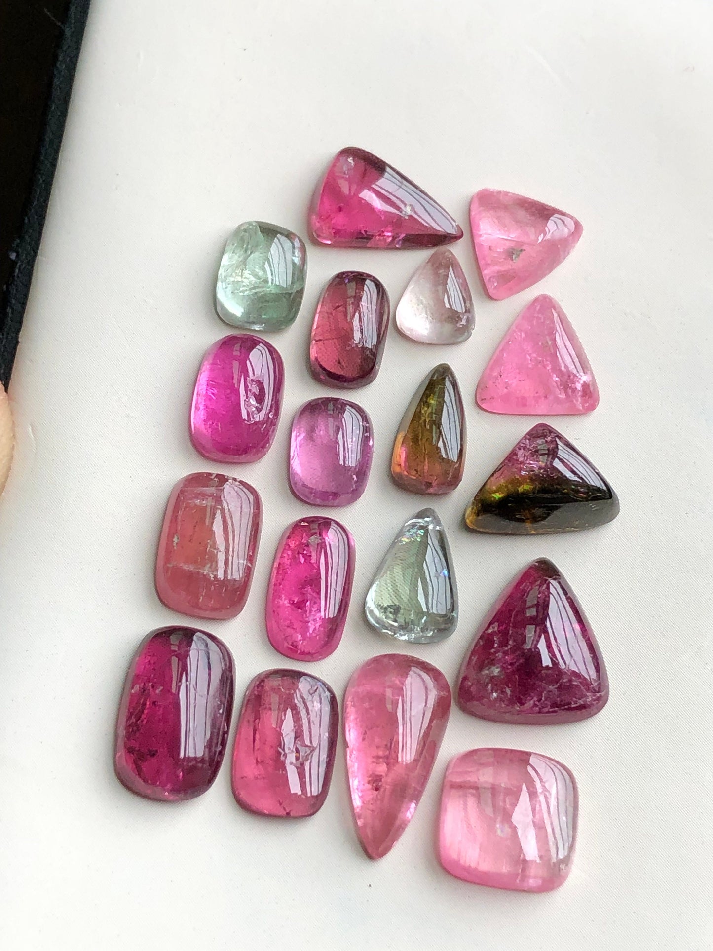 Pink tourmaline cabochons lot 39 carats