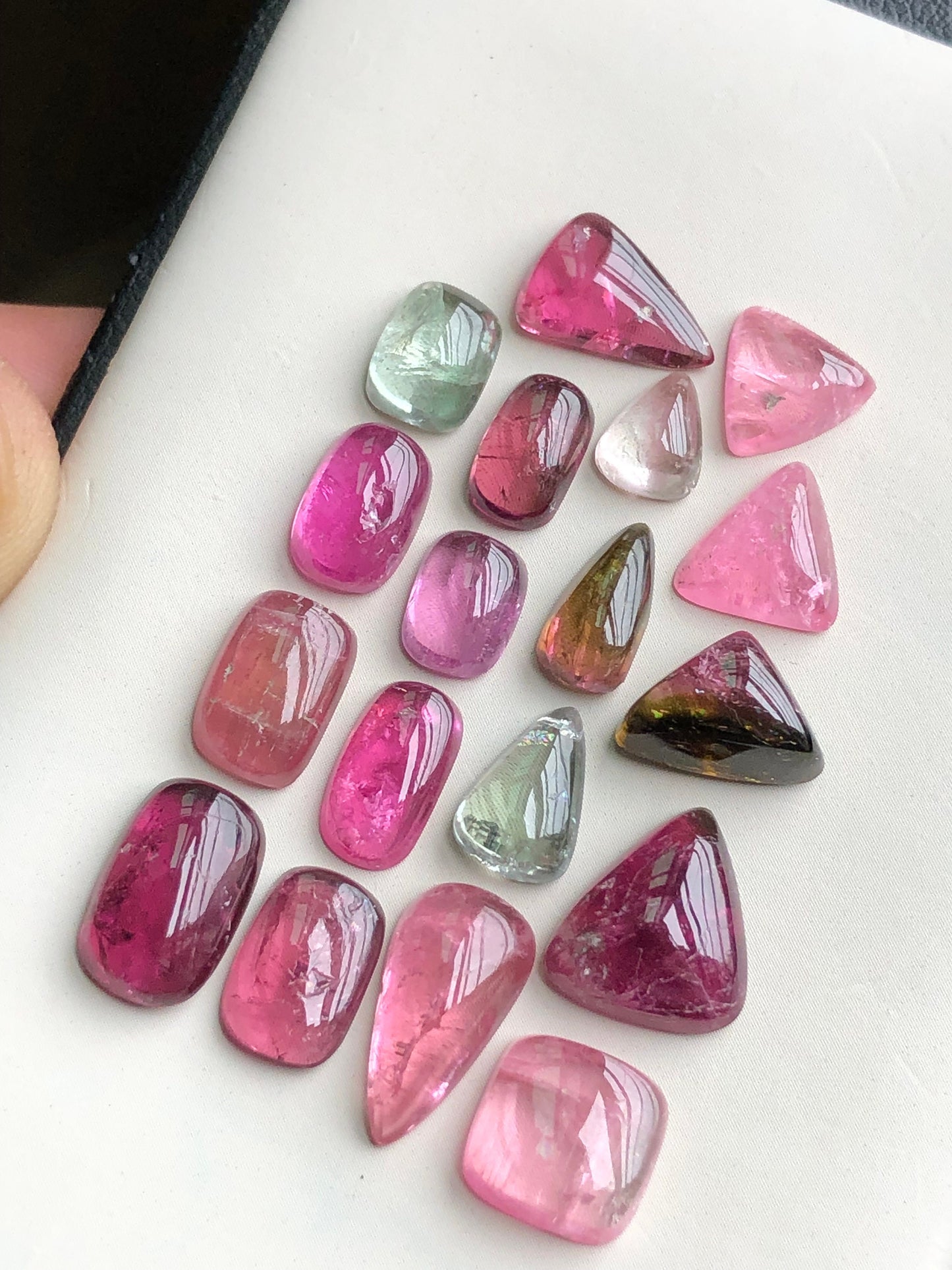 Pink tourmaline cabochons lot 39 carats