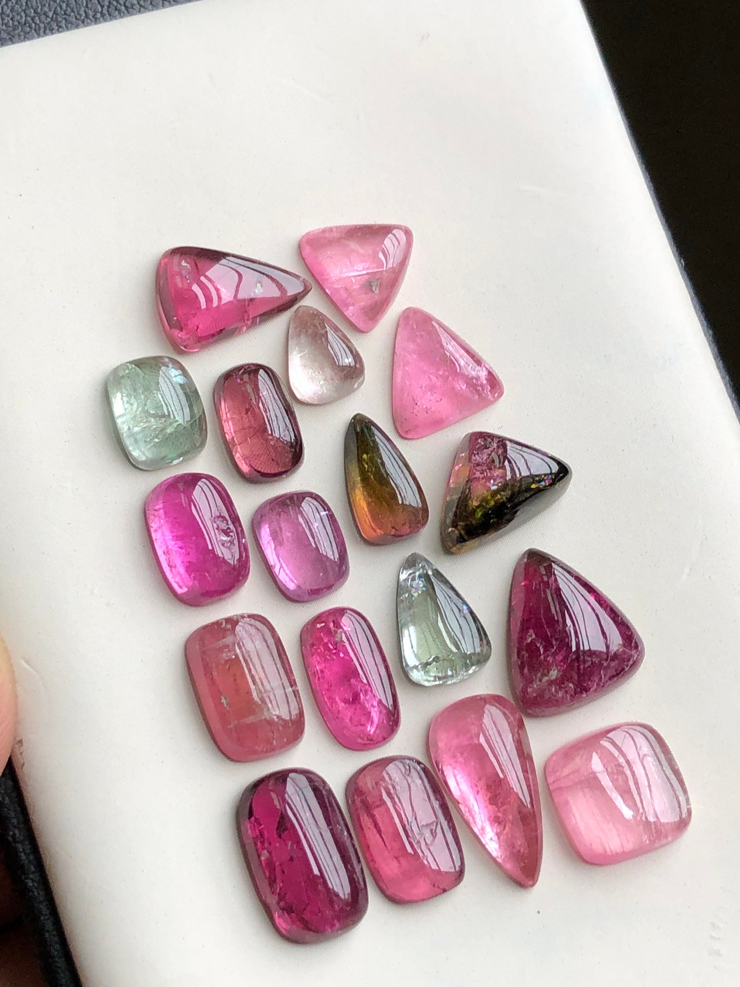 Pink tourmaline cabochons lot 39 carats