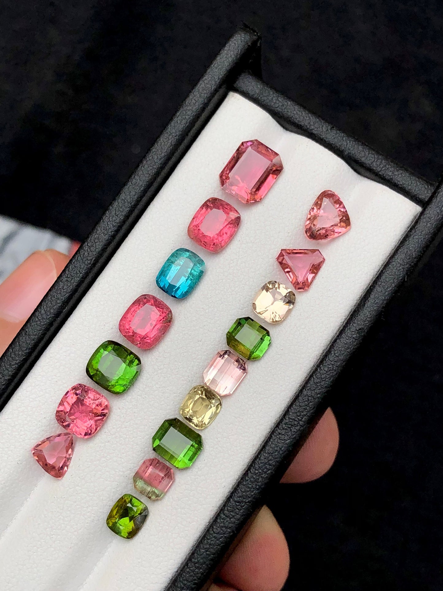 Multi colours tourmaline lot 19 carats