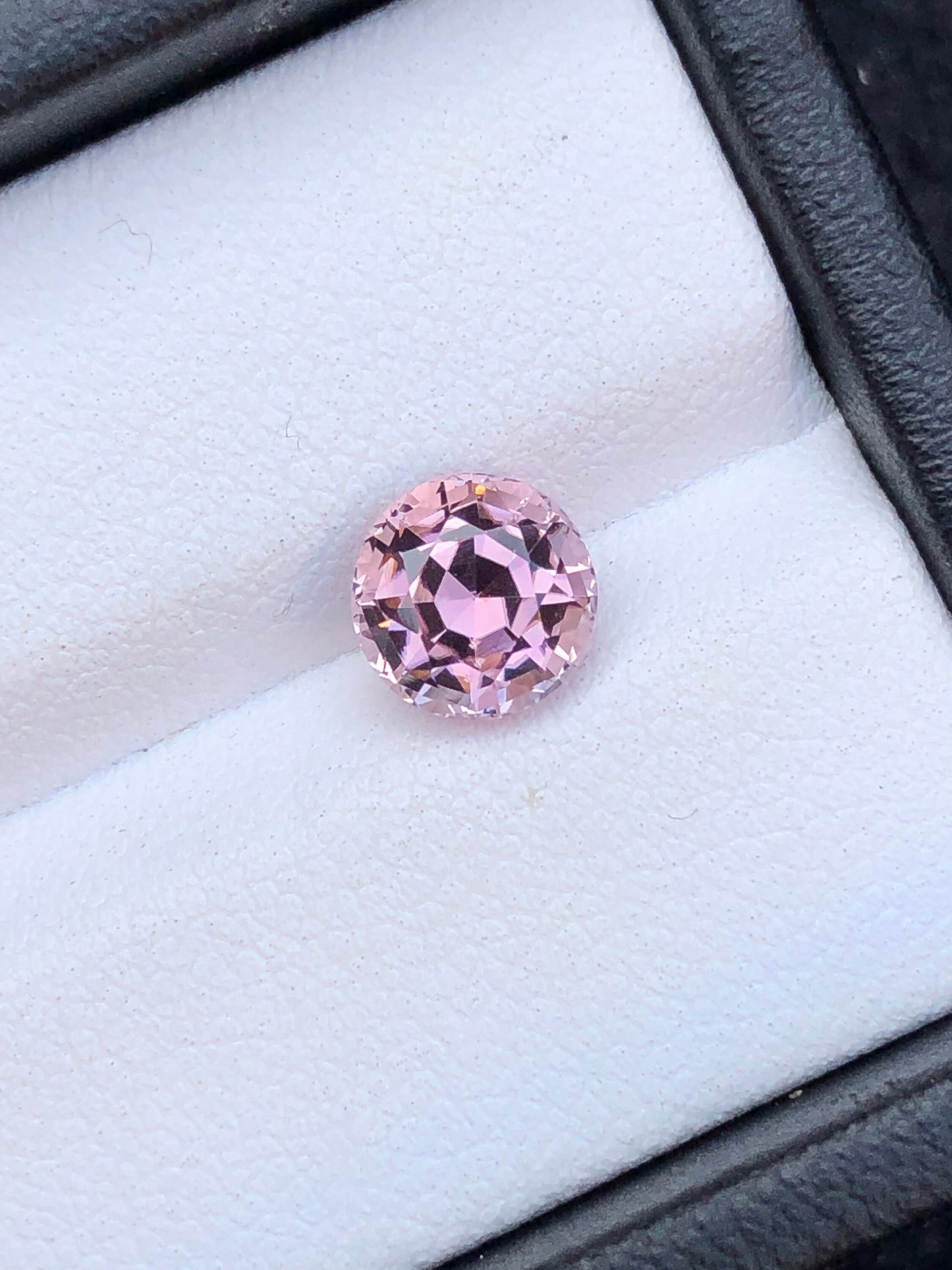 Pink tourmaline 1.45 carat round shape