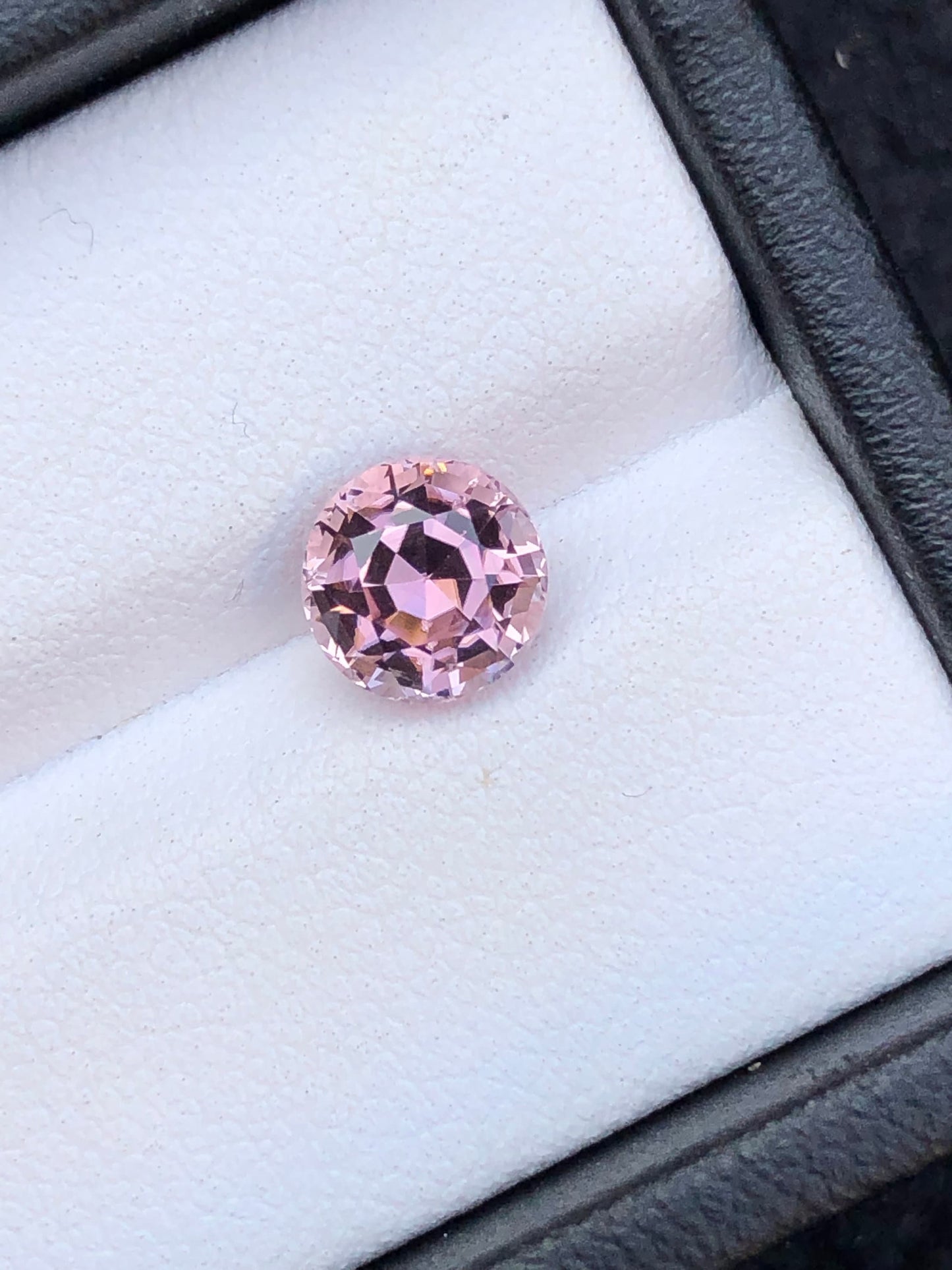 Pink tourmaline 1.45 carat round shape