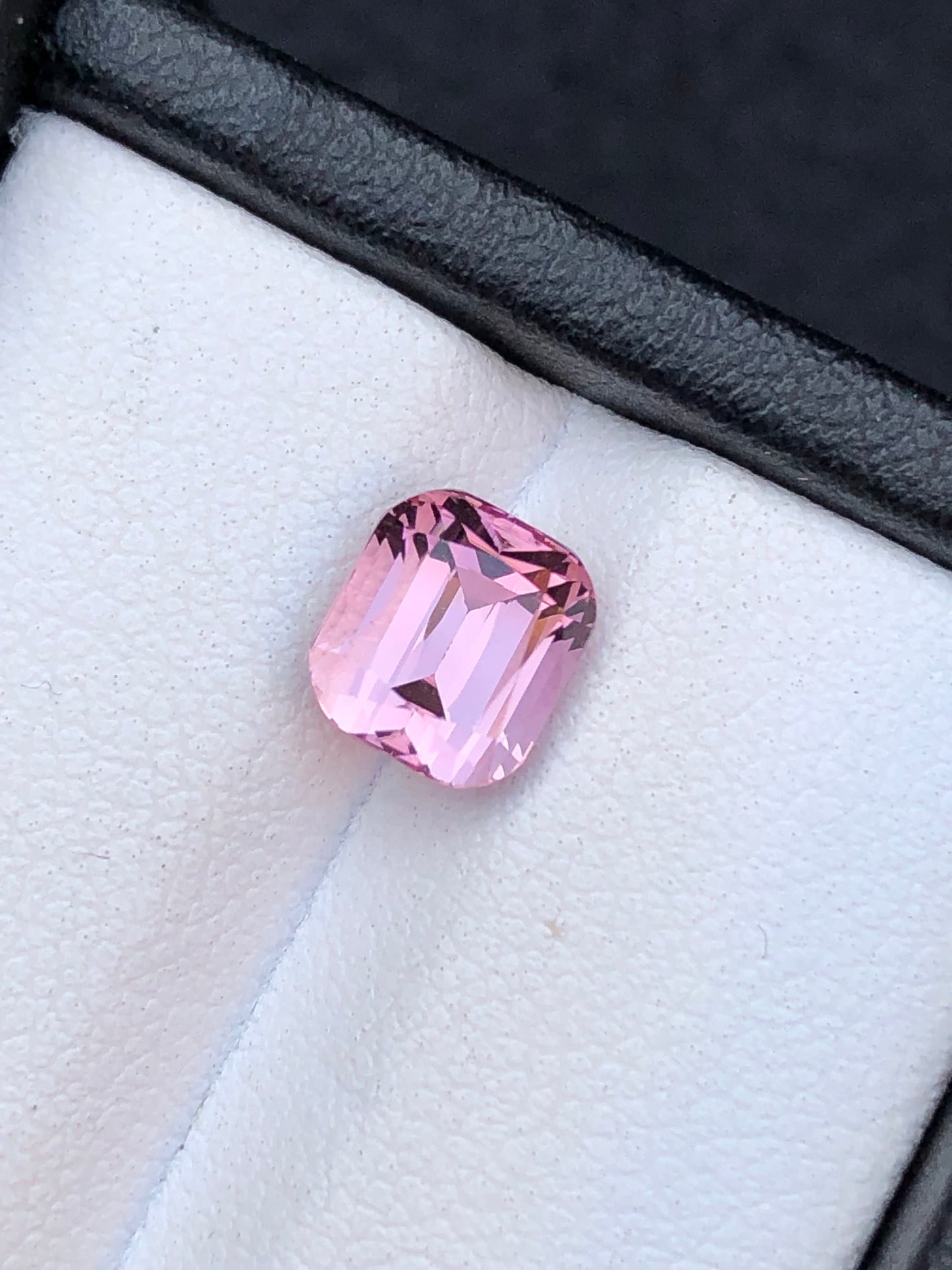 Pink tourmaline 1.95 carat