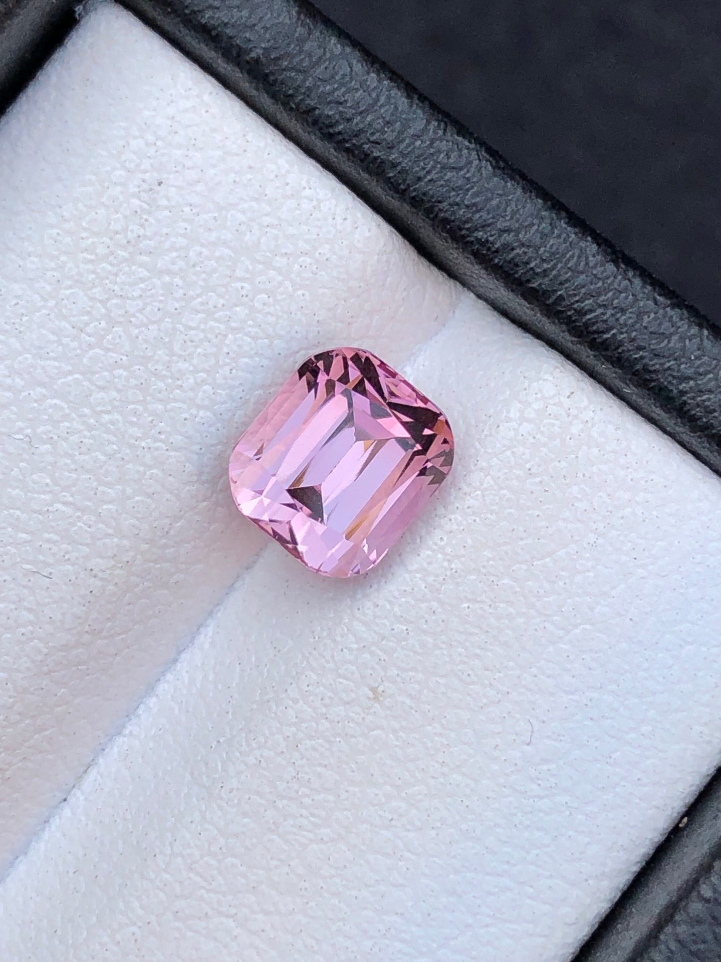 Pink tourmaline 1.95 carat