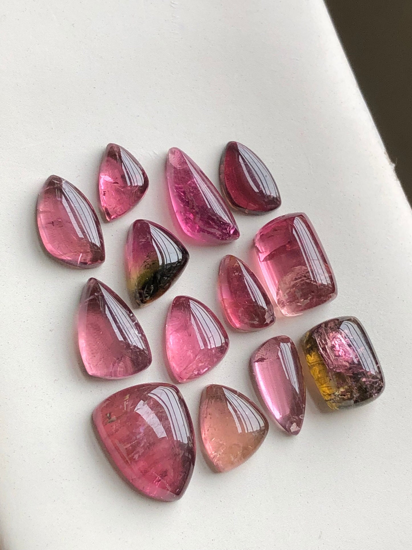 Natural Pink tourmaline cabochons lote 39.60 carats