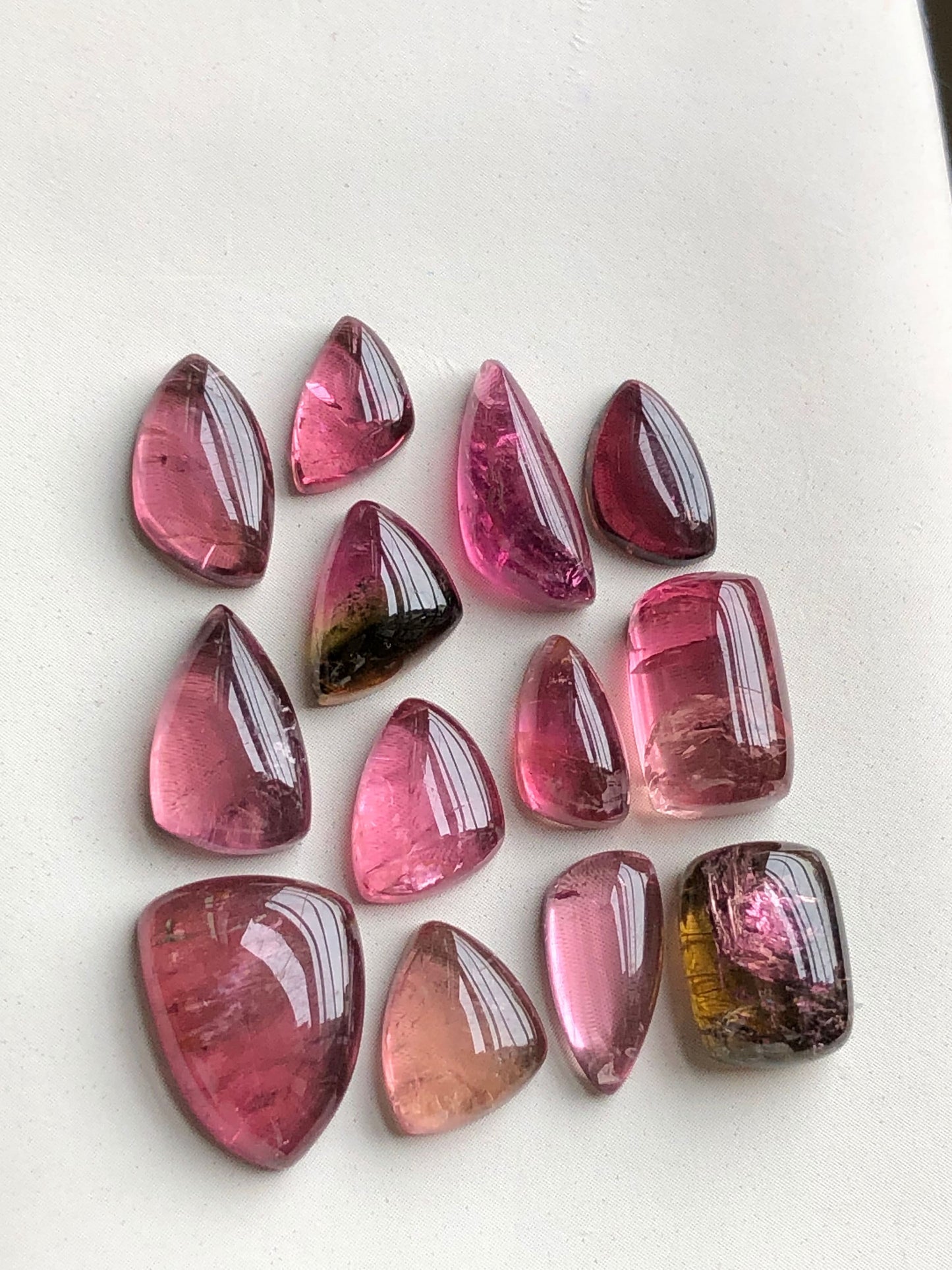 Natural Pink tourmaline cabochons lote 39.60 carats