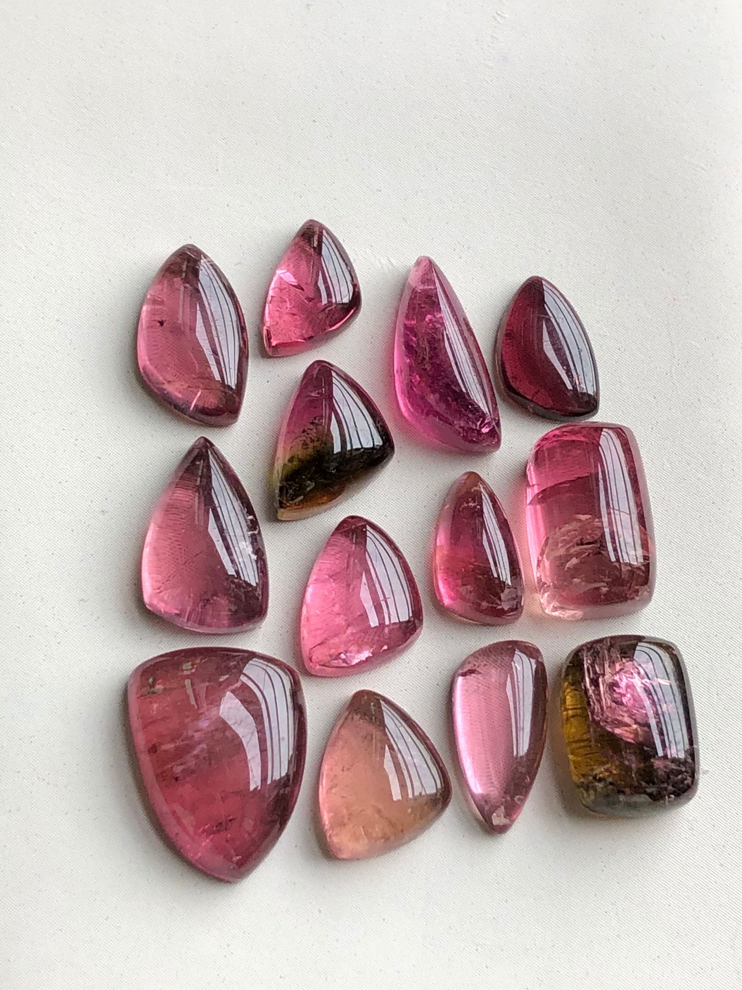 Natural Pink tourmaline cabochons lote 39.60 carats