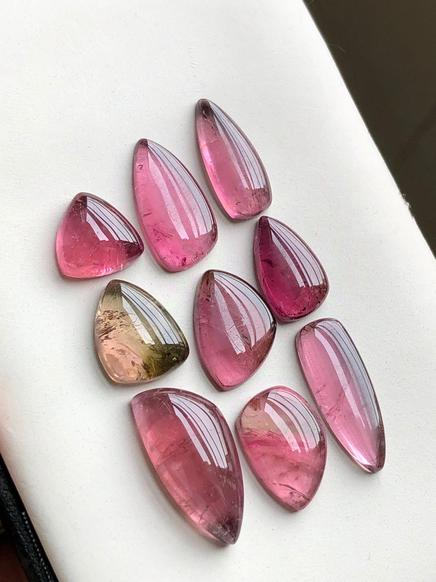 Natural pink tourmaline cabochons lote 43.70 carats