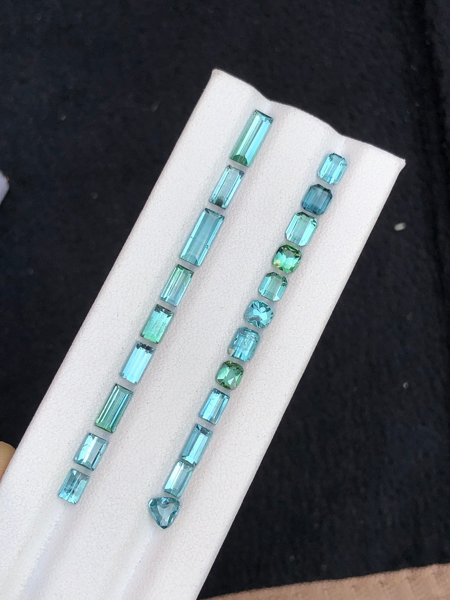 Blue tourmaline lot 8 carats