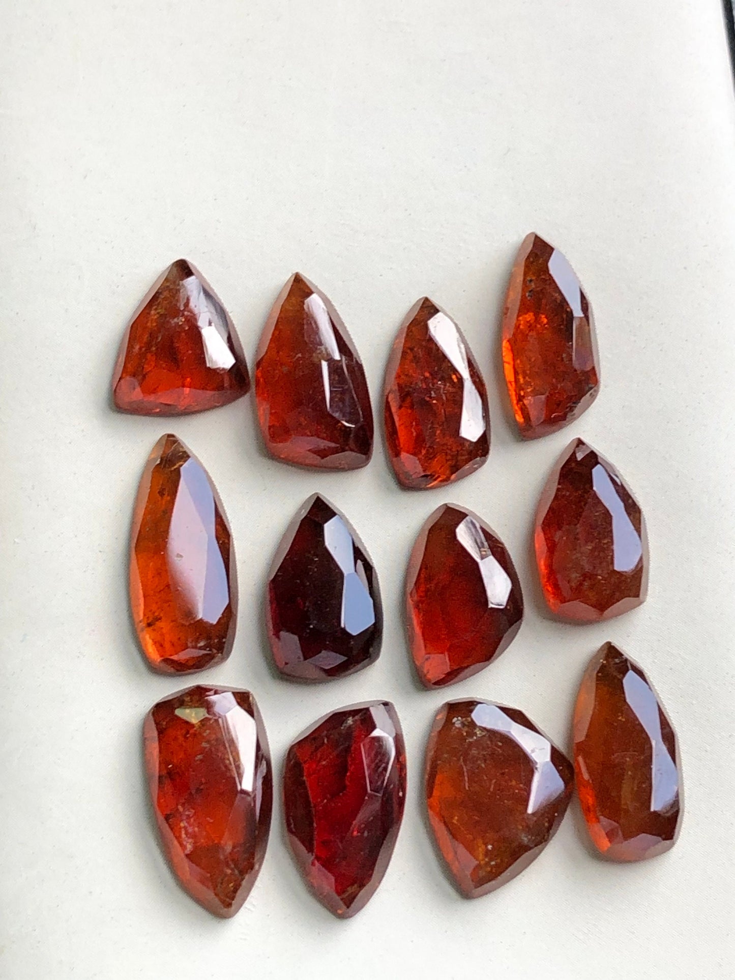 Spesertine garnet rose cuts 59.80 carats