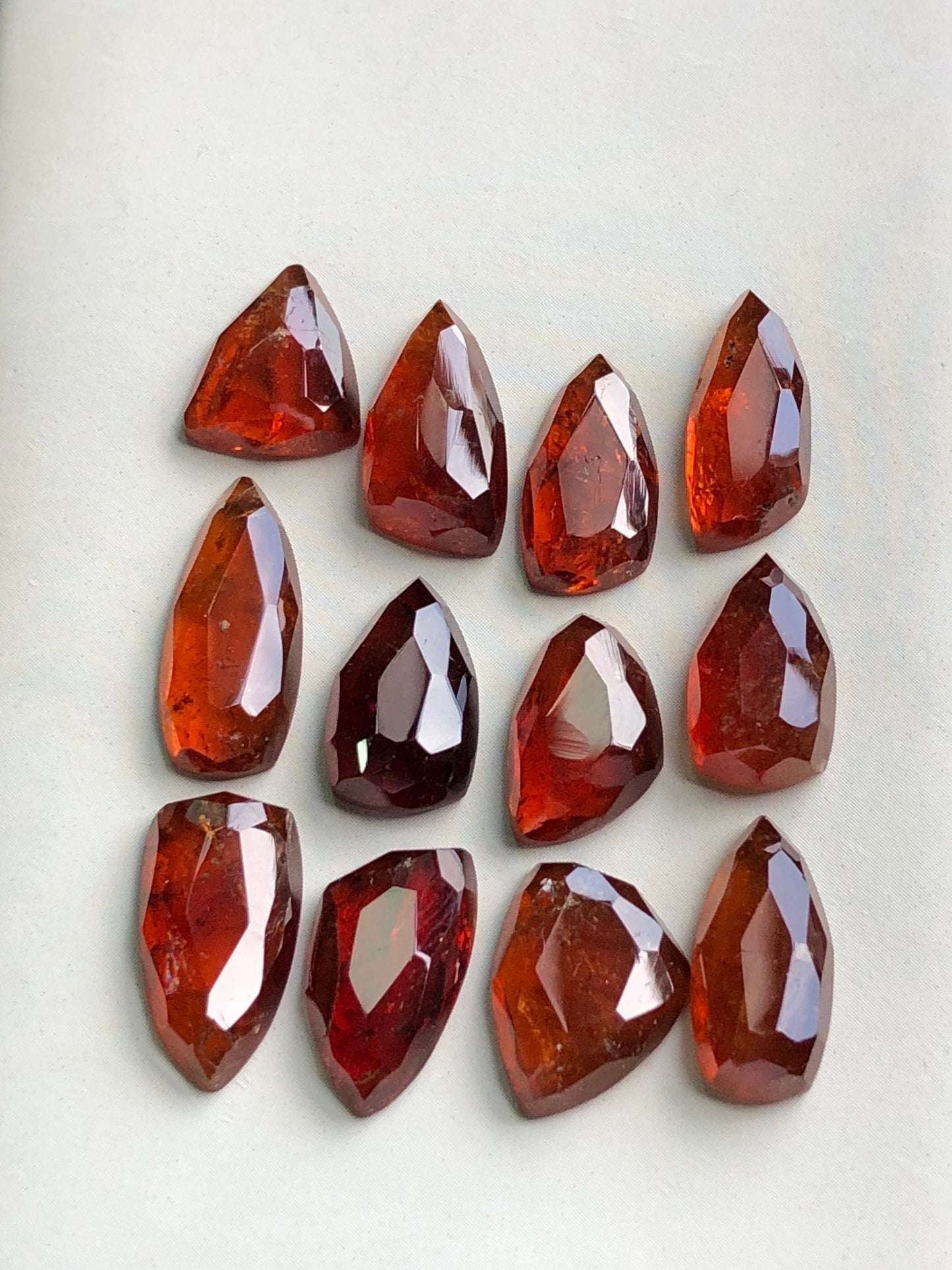 Spesertine garnet rose cuts 59.80 carats