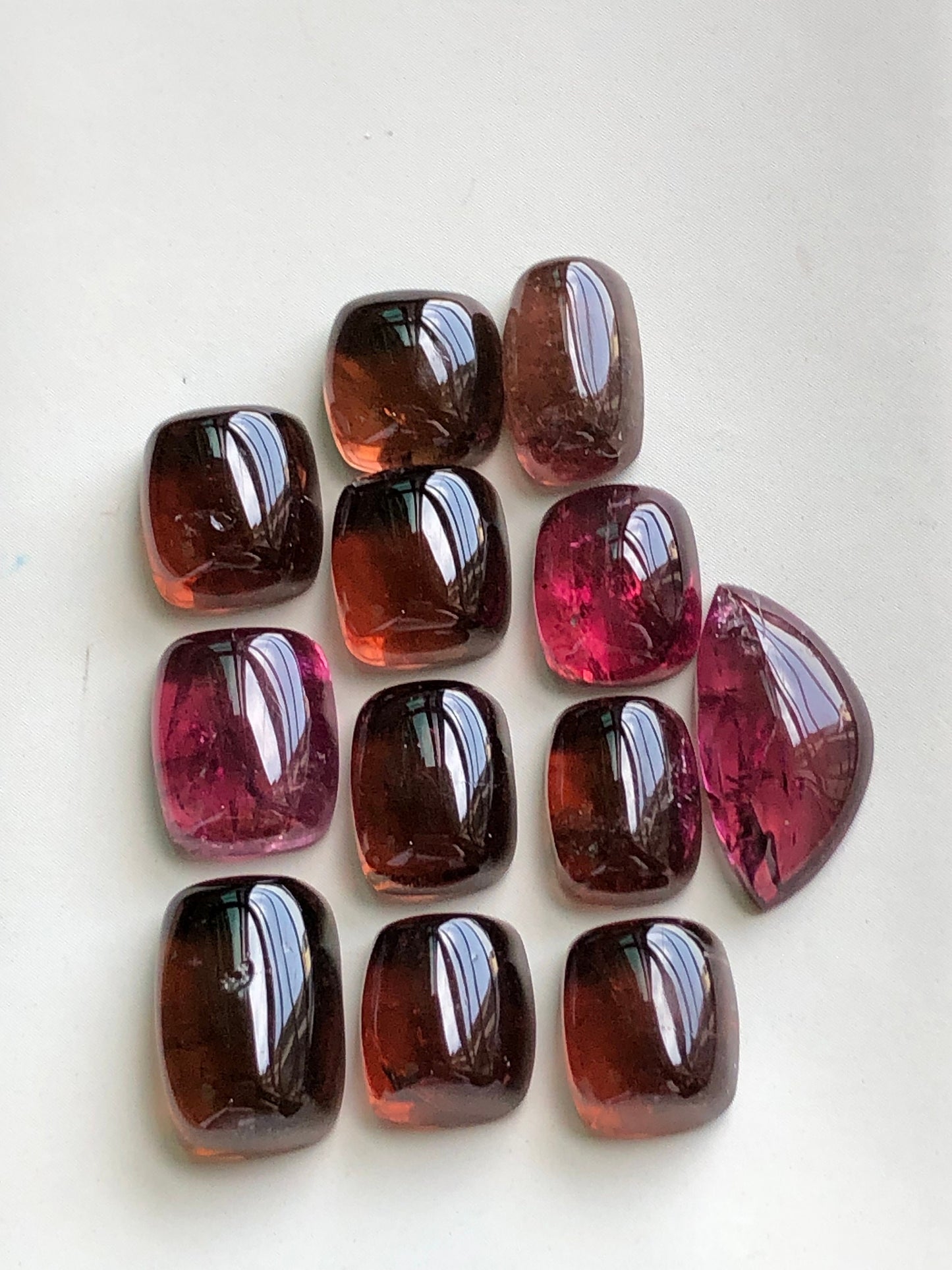 Rubilight tourmaline cabochons lot 54 carats