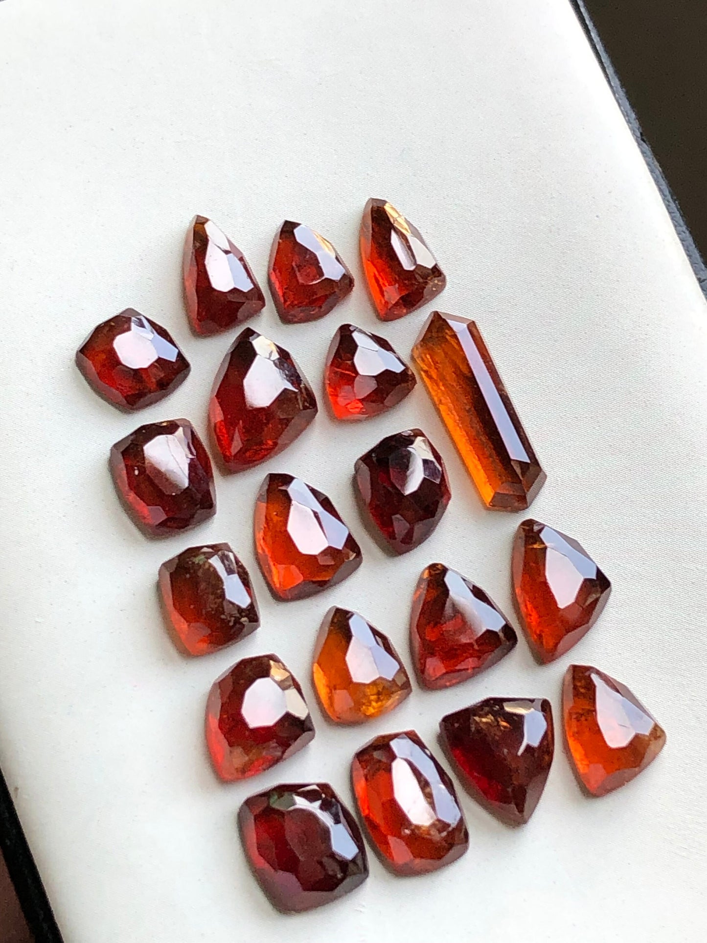 Spesertine garnet rose cuts 45.70 carats