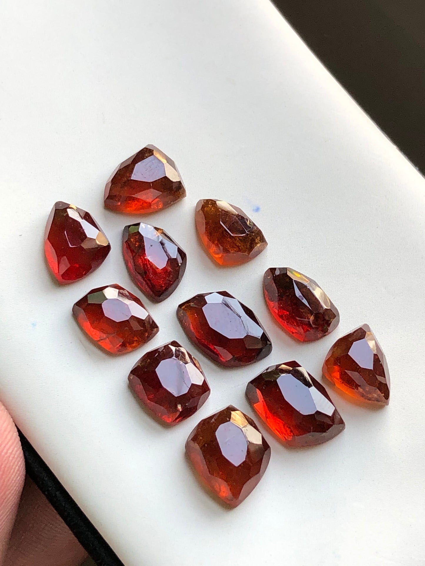 Spesertine garnet rose cuts 43.60 carats