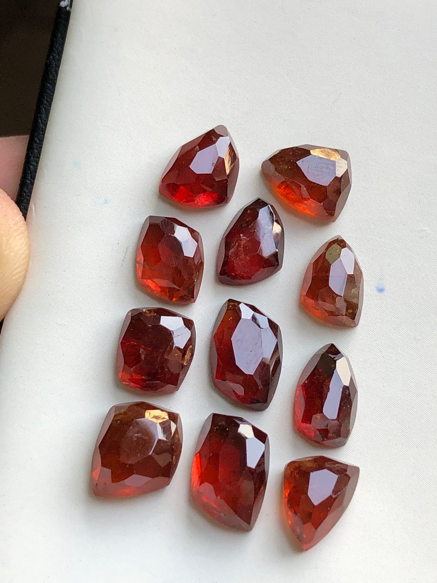 Spesertine garnet rose cuts 43.60 carats