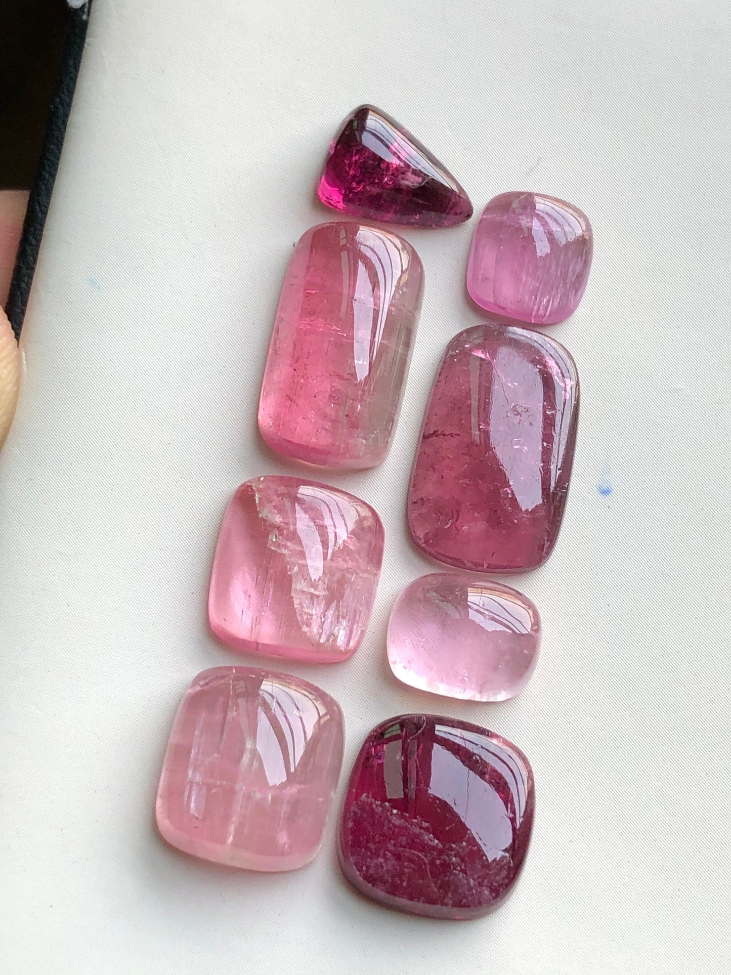 Pink tourmaline cabochons lot 40.50 carats