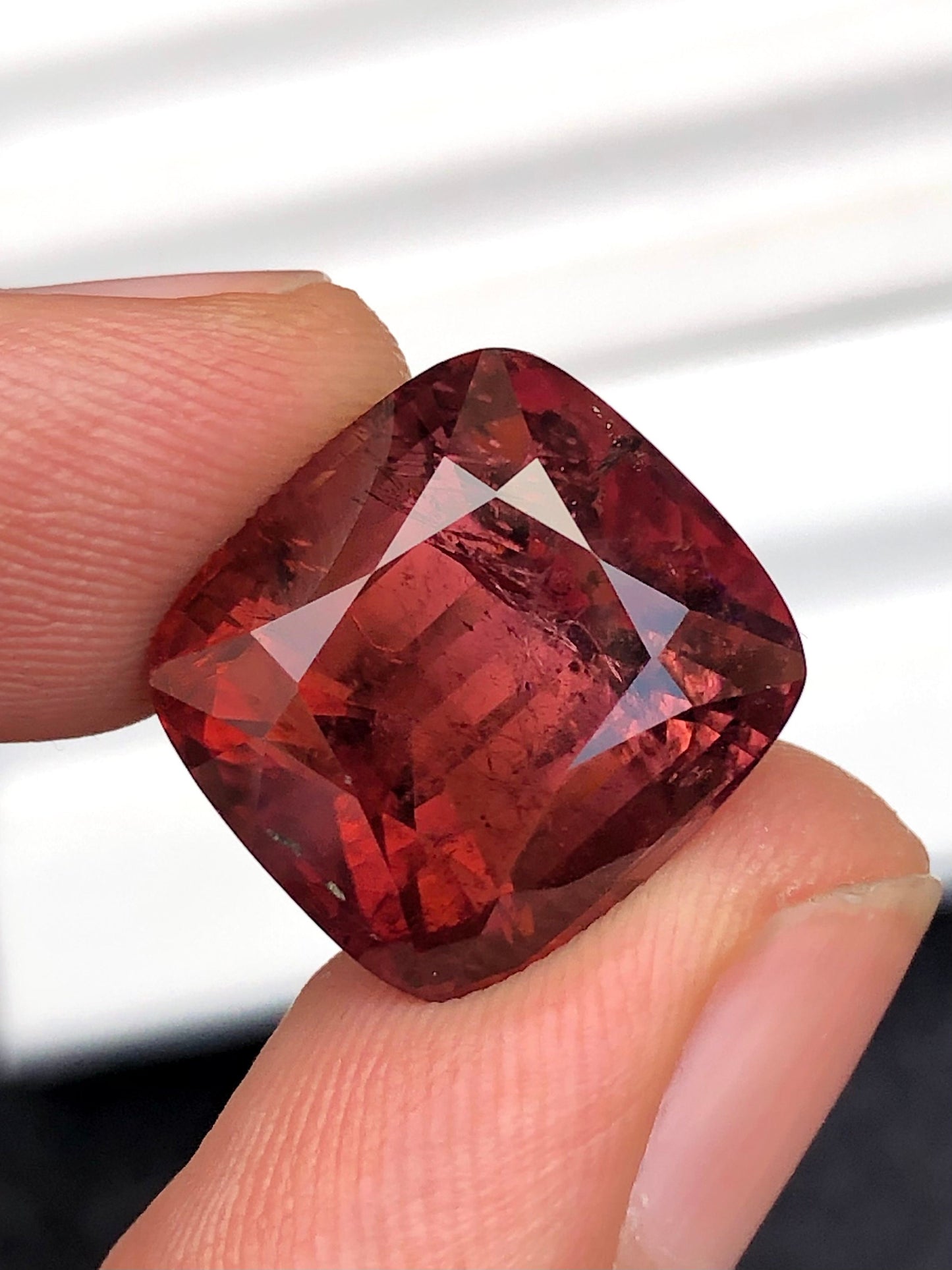 Rubilight tourmaline 21.30 carat